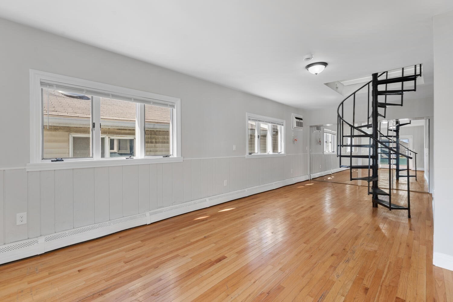 7 Hawthorn # 2 Property Photo 18