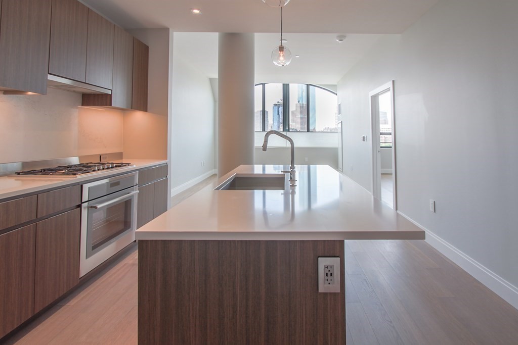 100 Shawmut Ave # 603 Property Photo 1