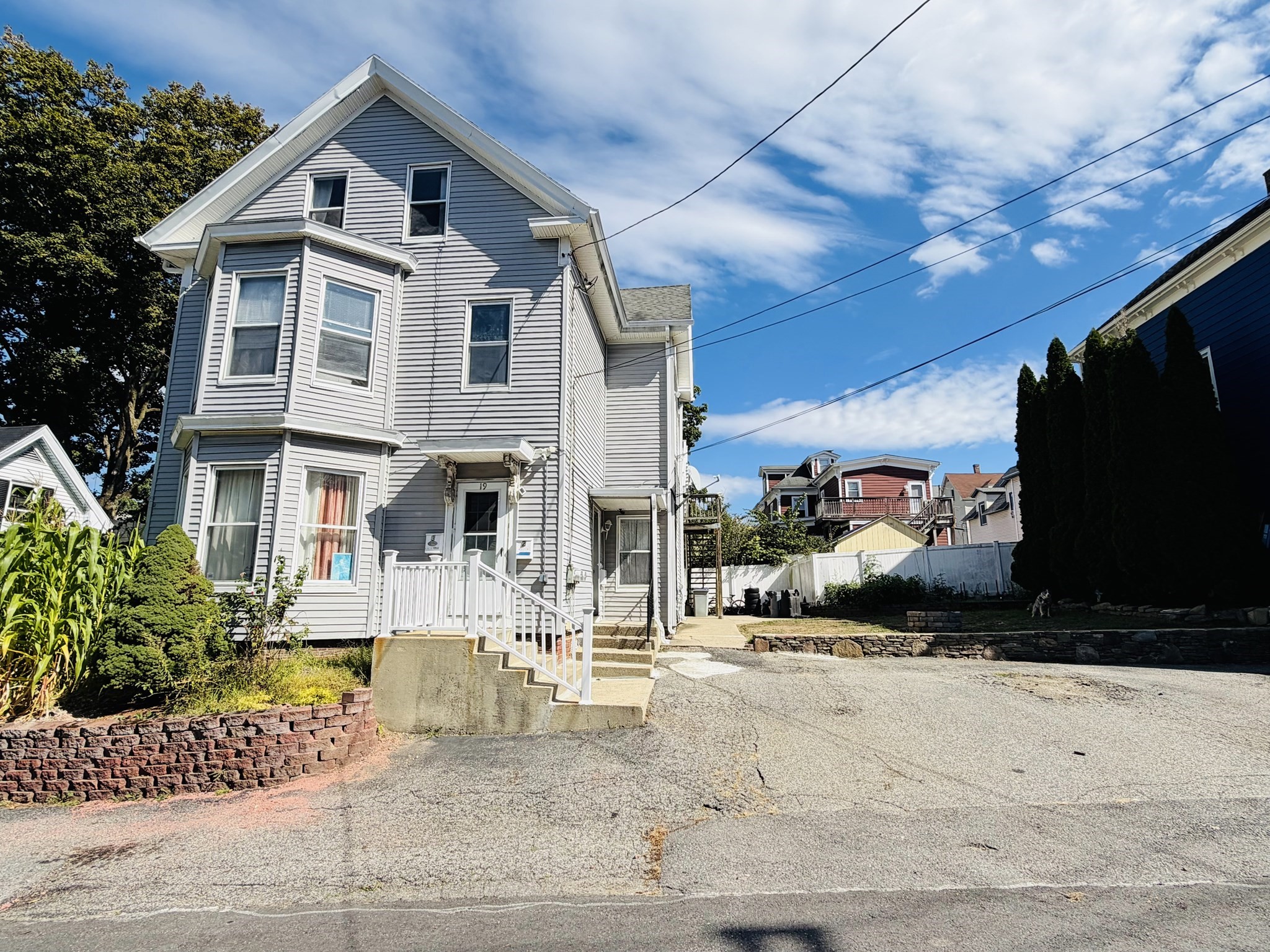 19 Pearl St Property Photo 2