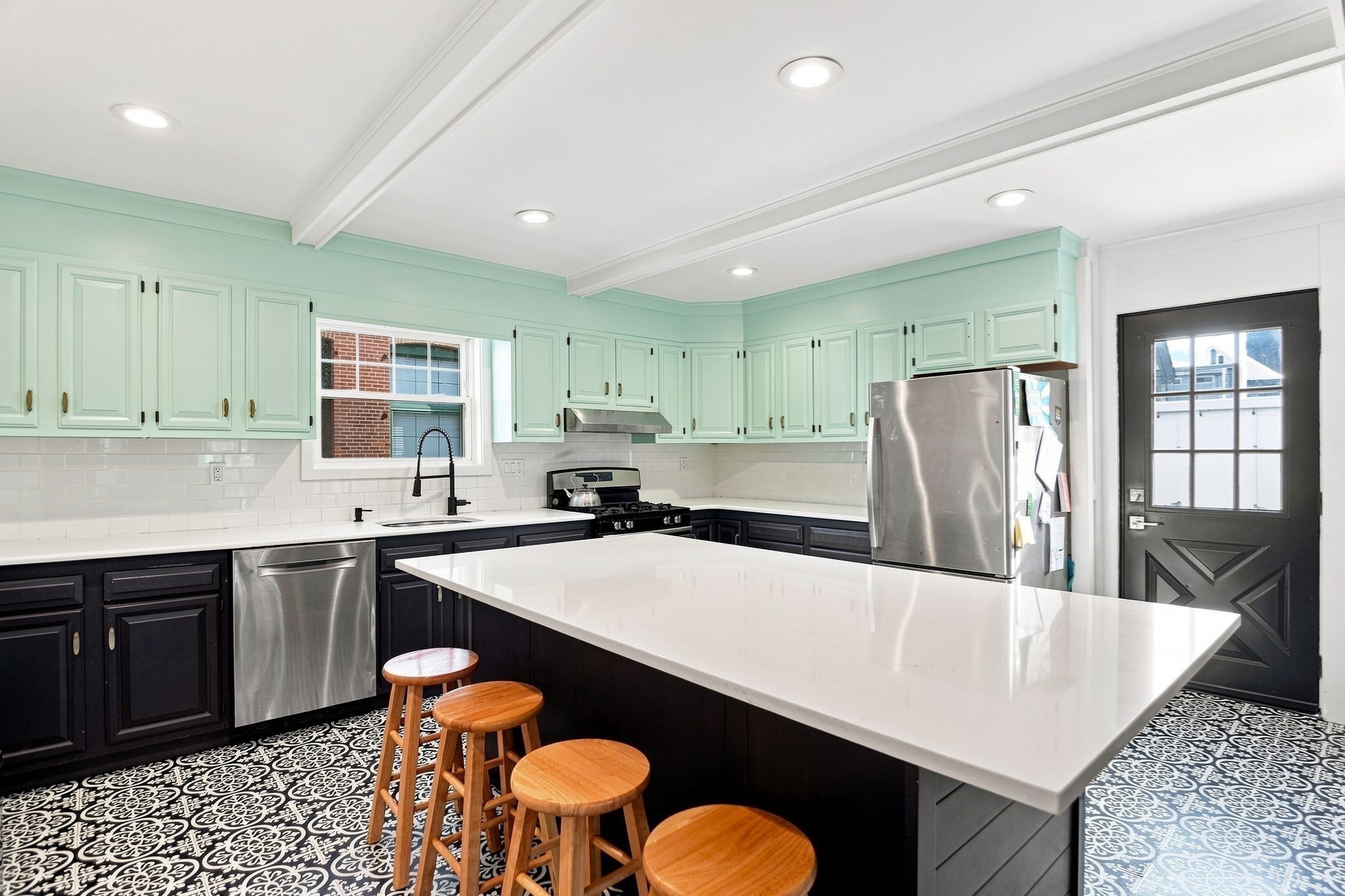 3 Lauten Place Property Photo 10