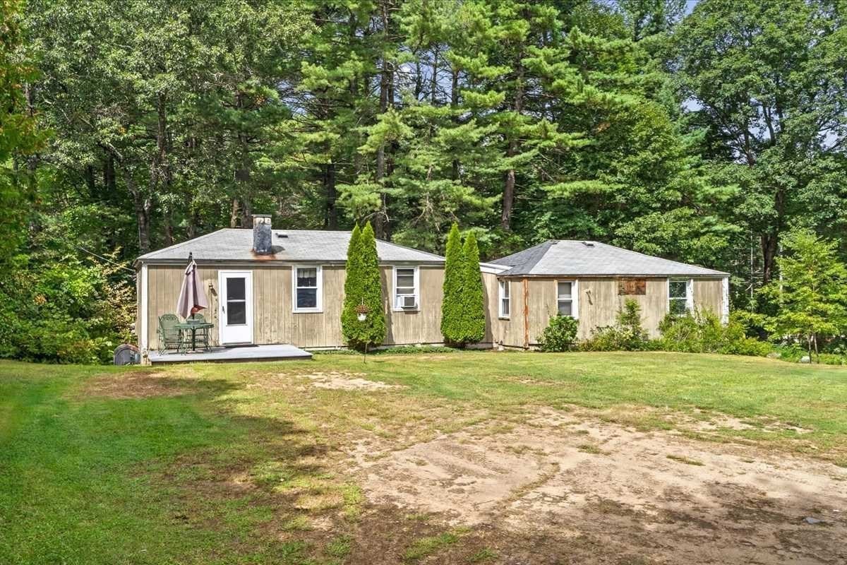 543-547 Quinapoxet Street Property Photo 3