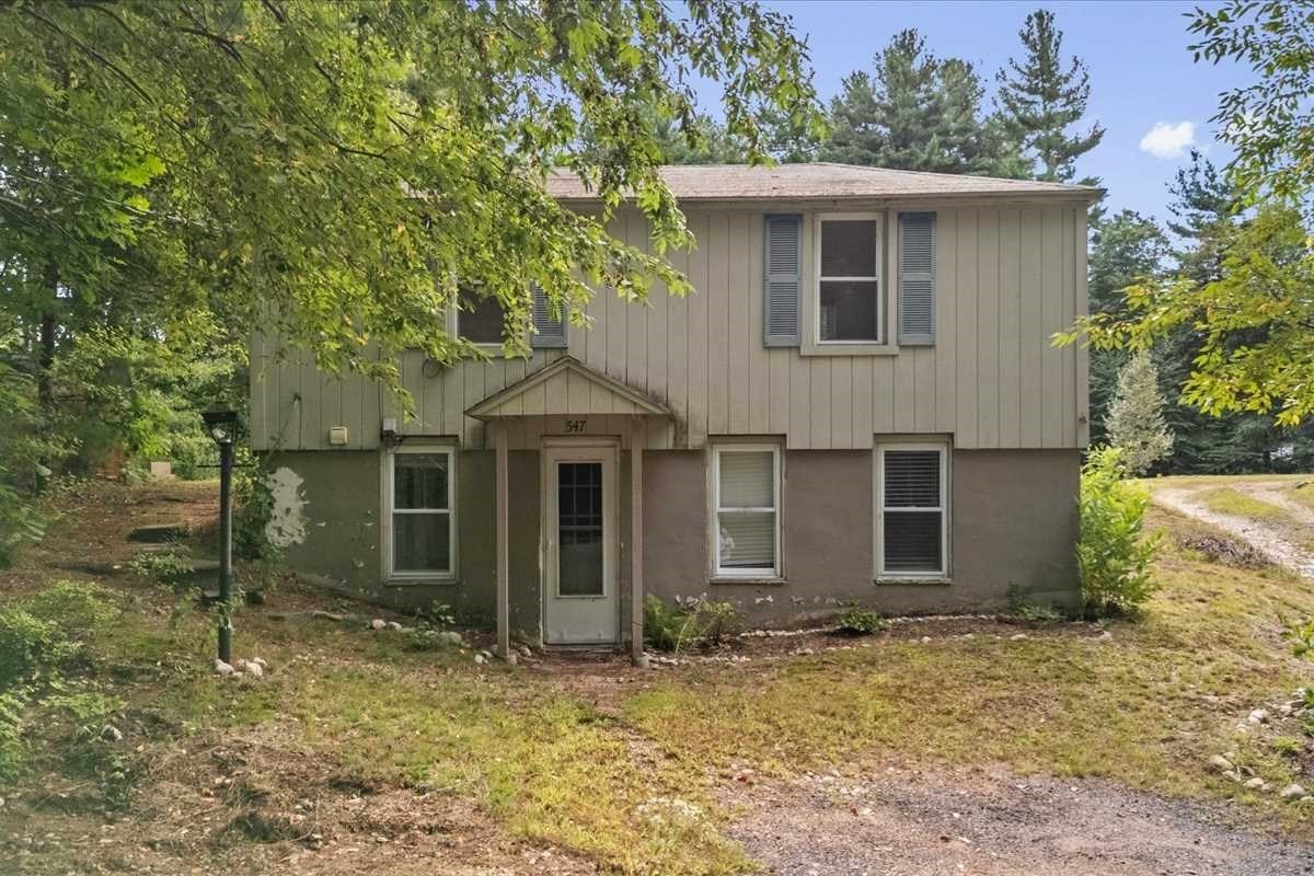 543-547 Quinapoxet Street Property Photo 4