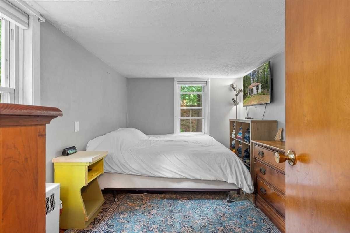 543-547 Quinapoxet Street Property Photo 12