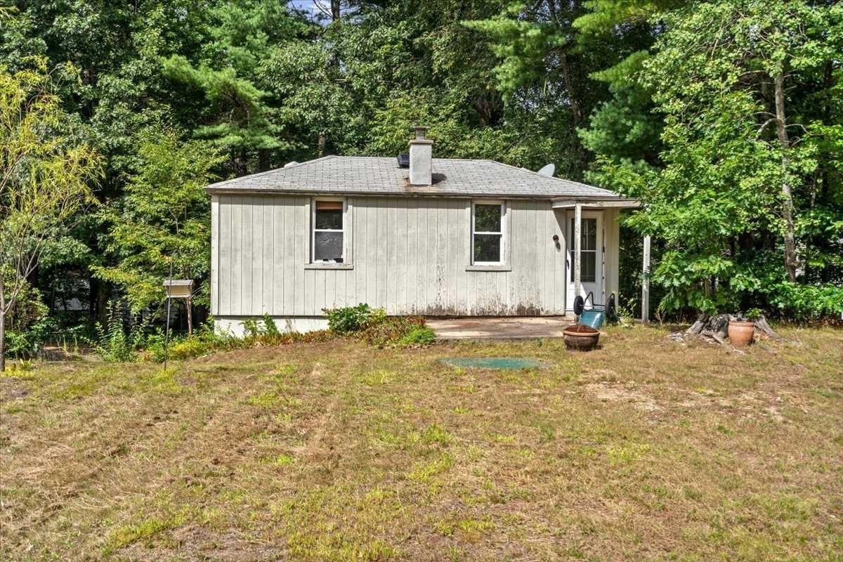 543-547 Quinapoxet Street Property Photo 31
