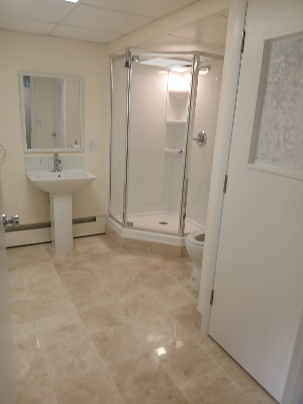 27 Middletown St # B2 Property Photo 9