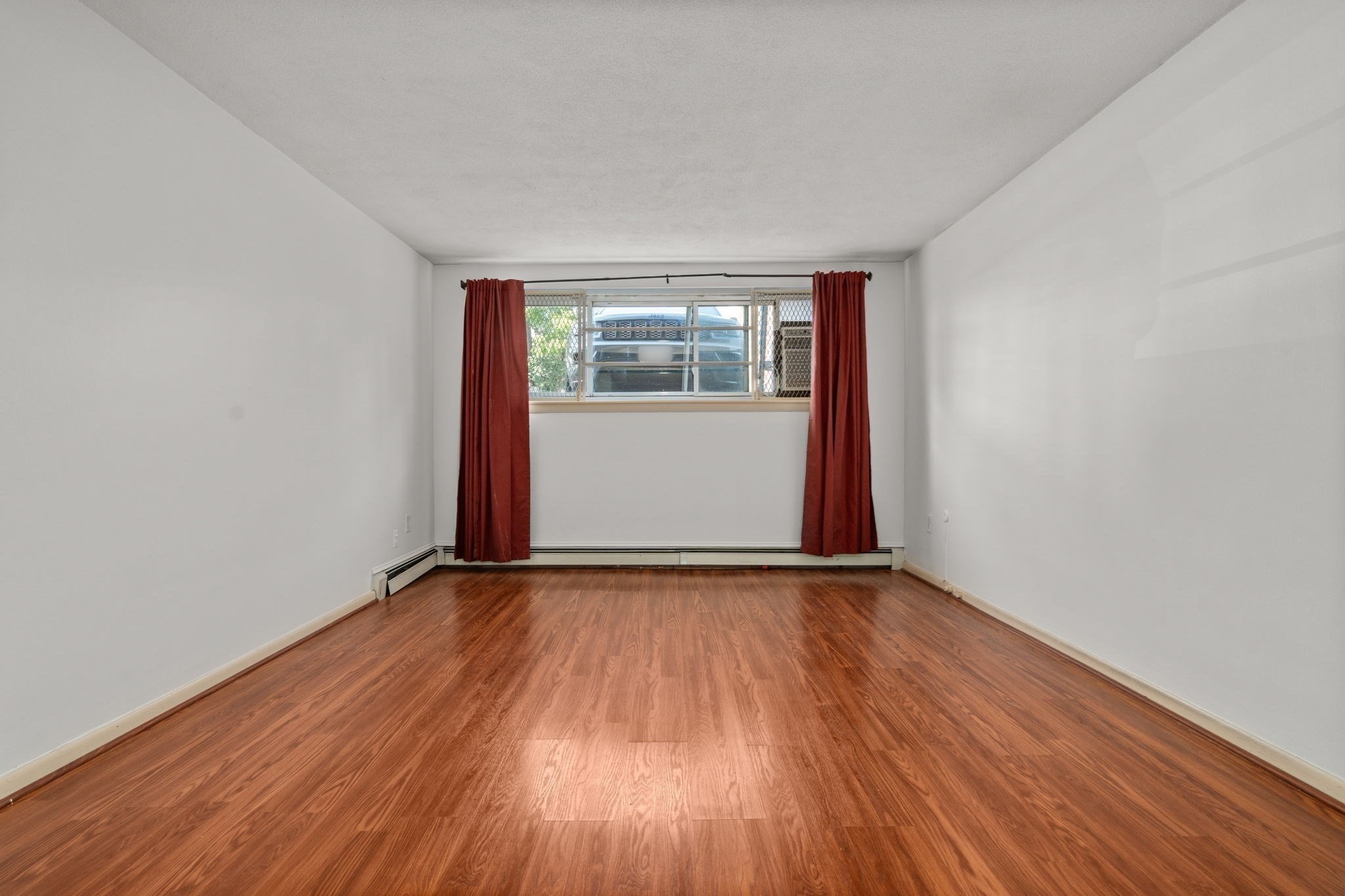 20 Radcliffe # 105 Property Photo 3