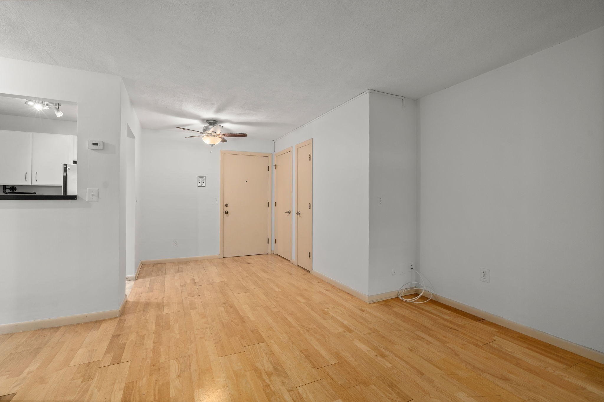 20 Radcliffe # 105 Property Photo 6