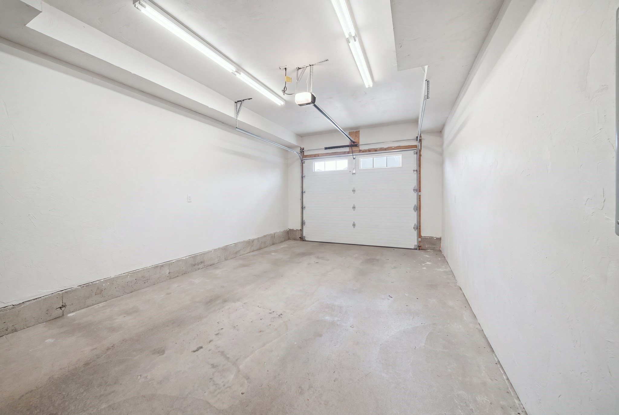 61 Valley St # 2 Property Photo 39