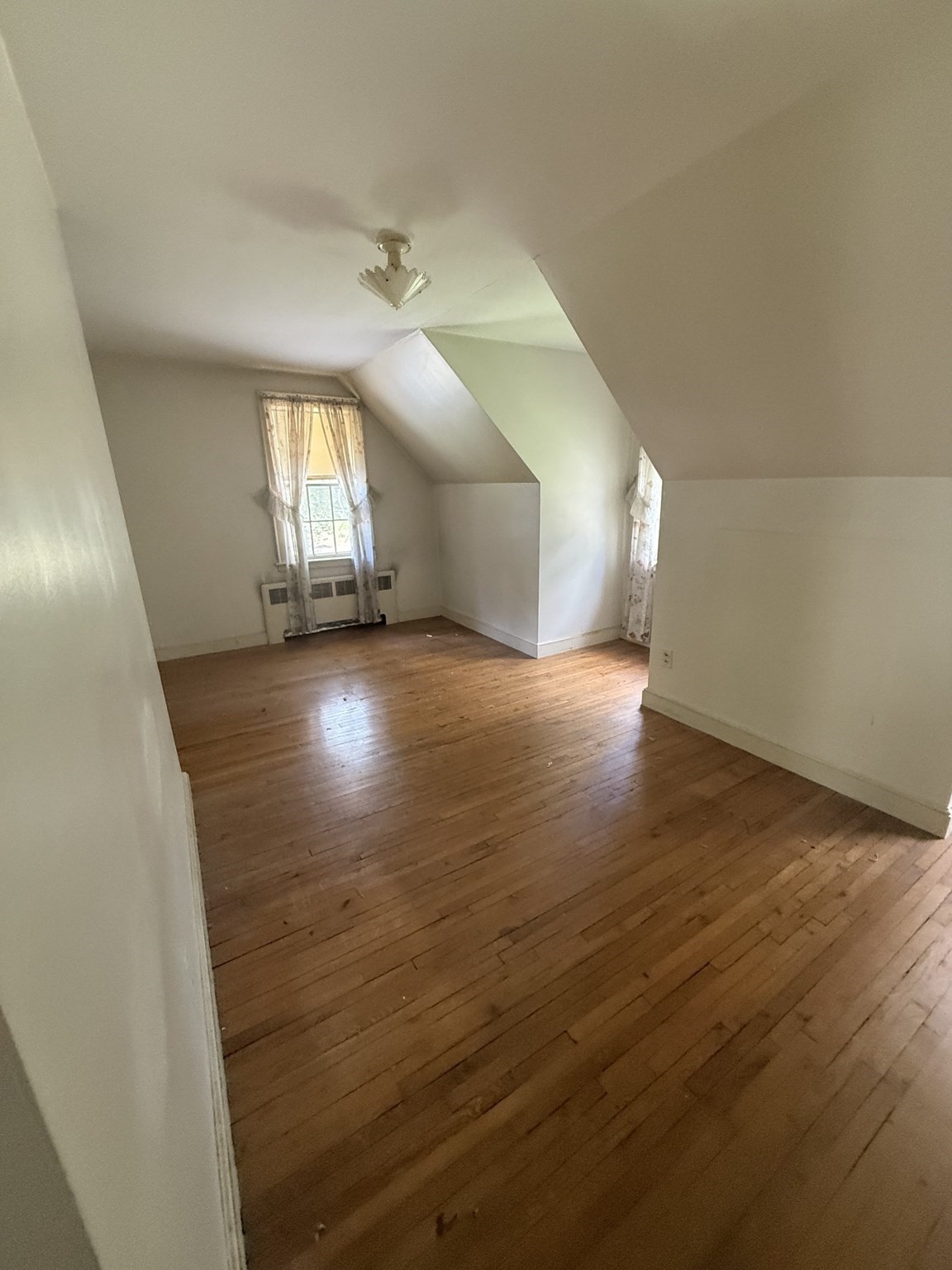 6 Reservoir Park Property Photo 10