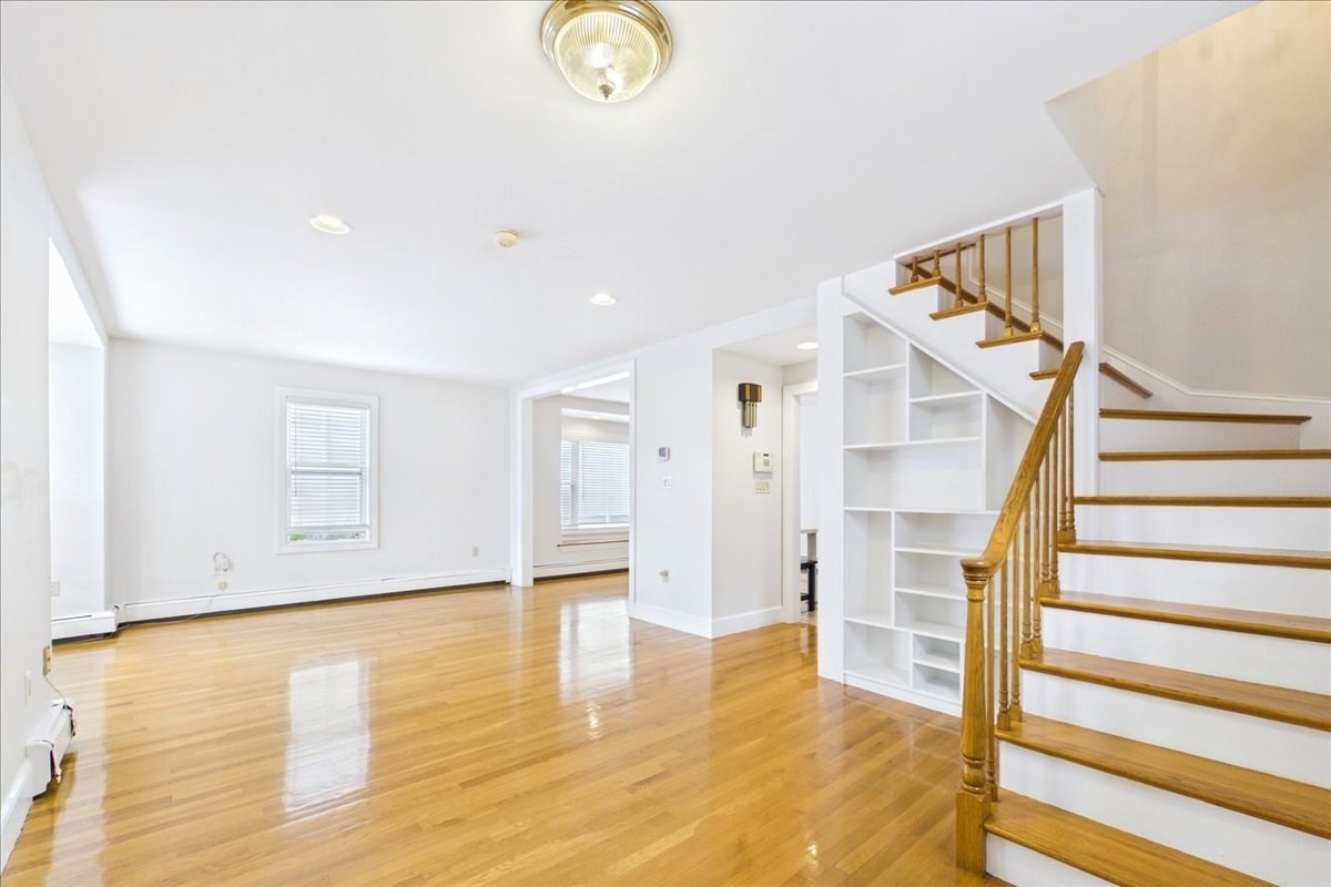 9 Granada Ave Property Photo 8