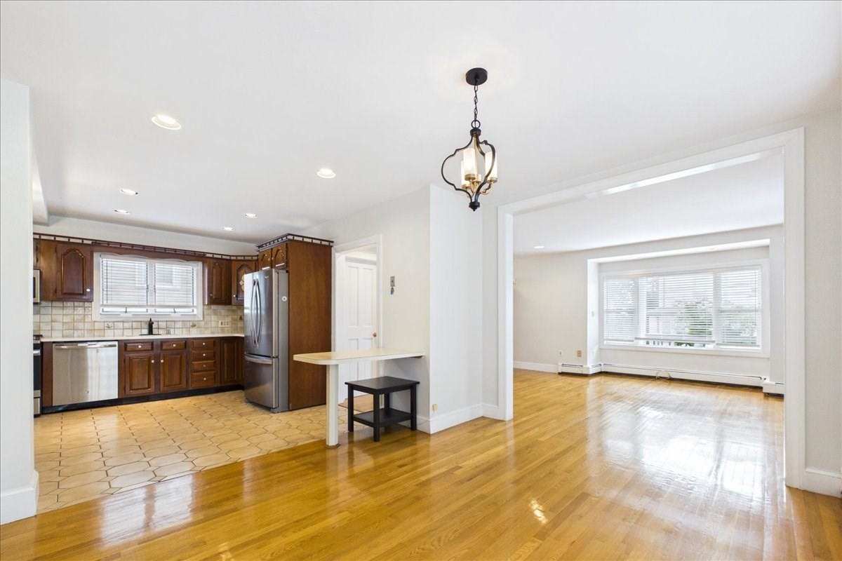 9 Granada Ave Property Photo 15