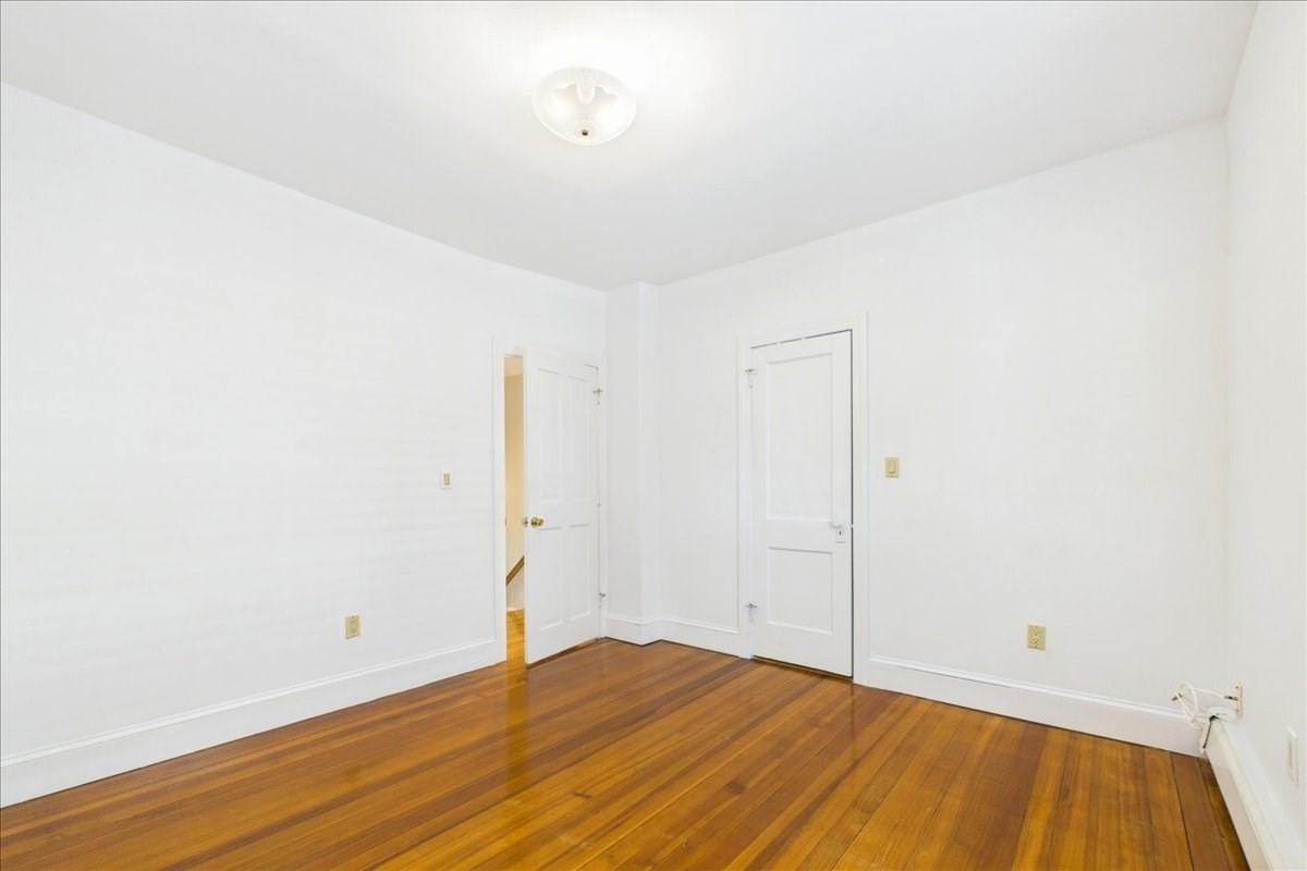 9 Granada Ave Property Photo 27