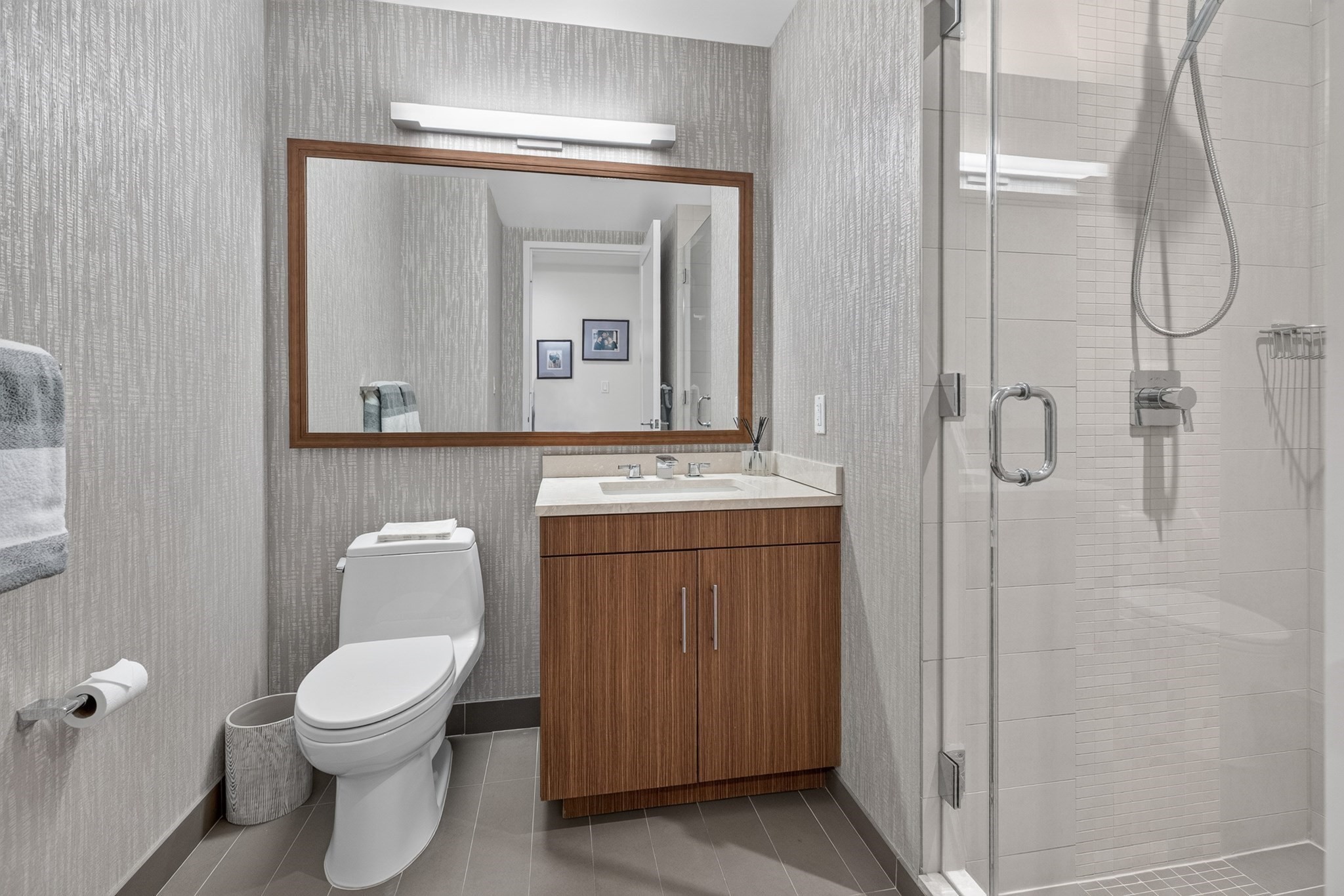 580 Washington St # 1410 Property Photo 23