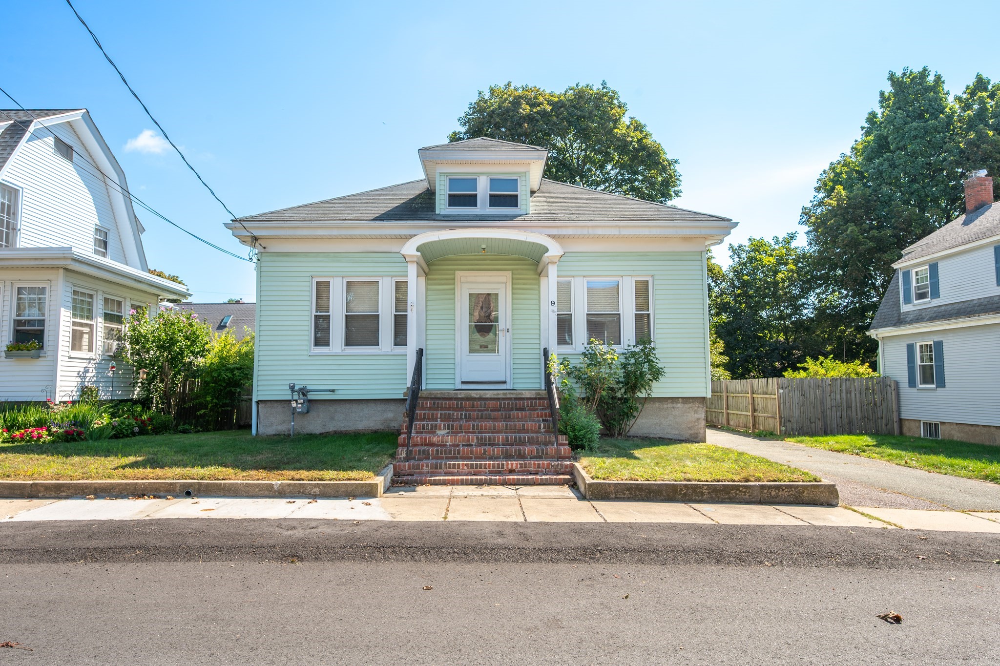 9 Gregg St Property Photo 1