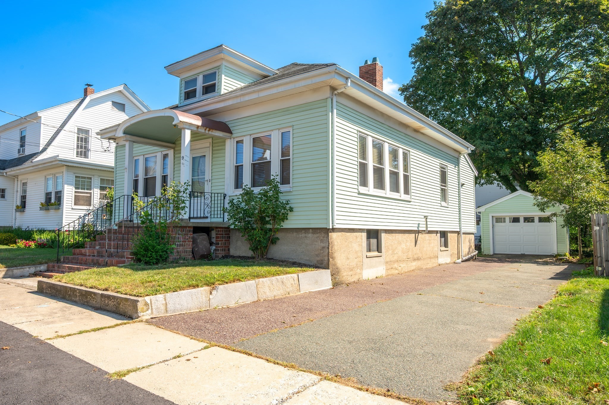 9 Gregg St Property Photo 3