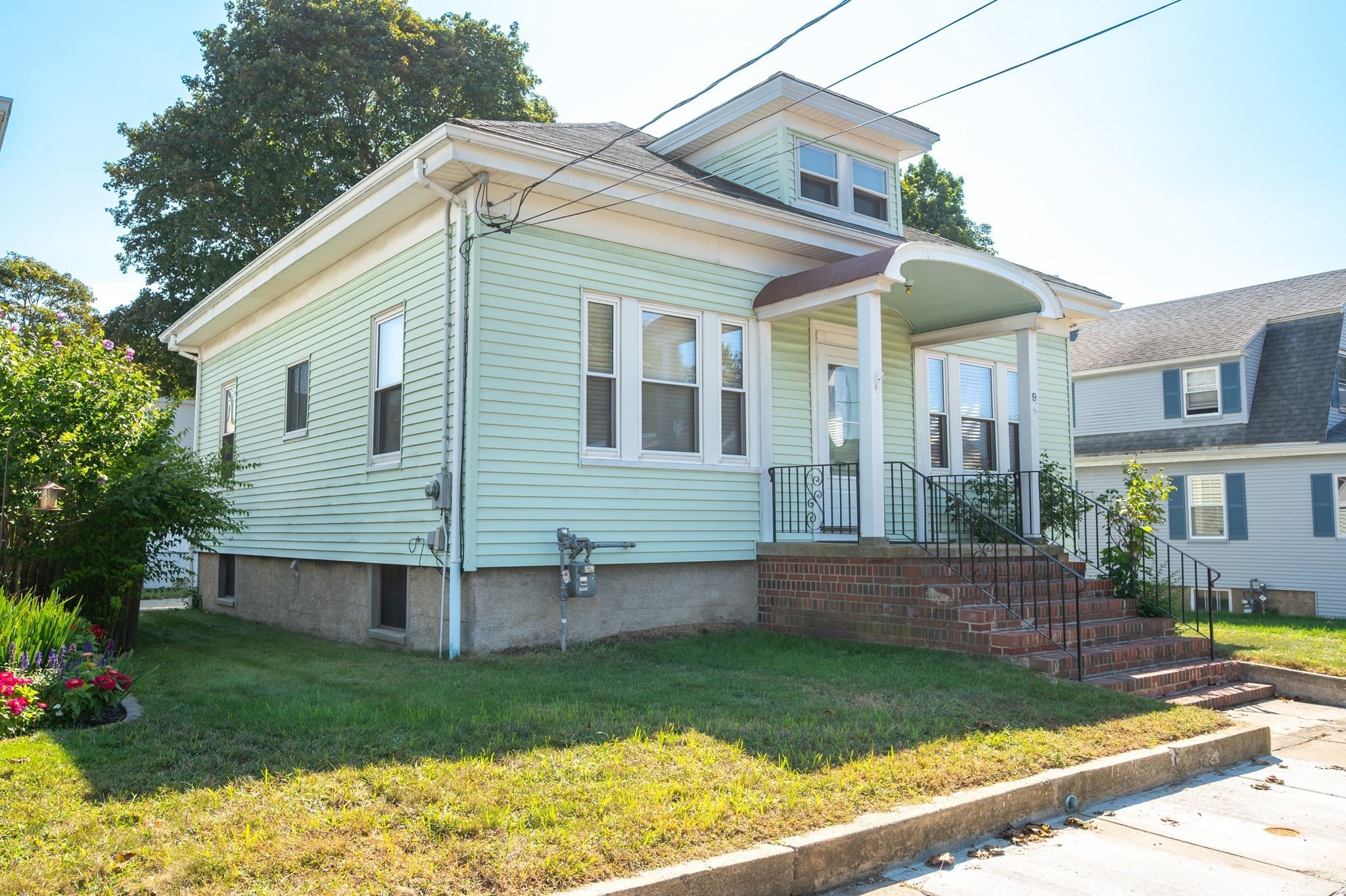 9 Gregg St Property Photo 4