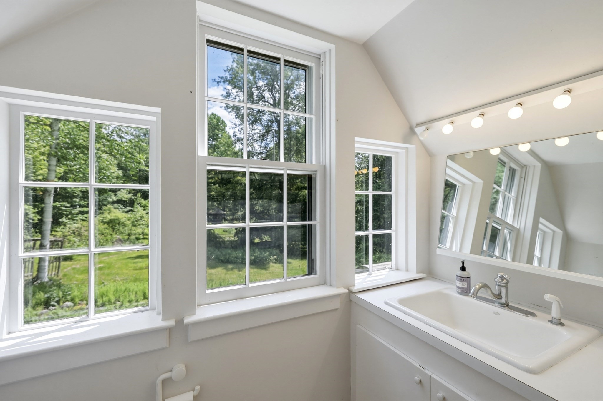 7 Sundown Drive Property Photo 13