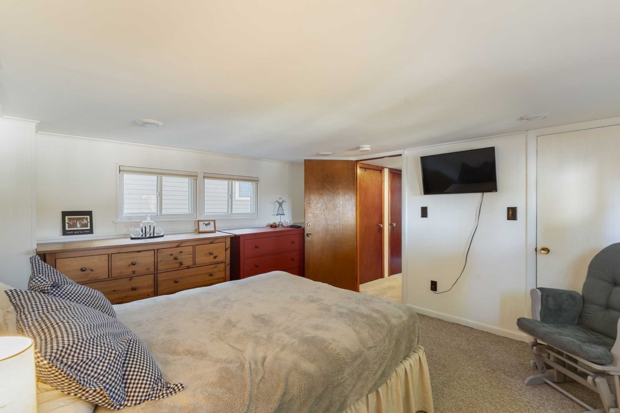93 Mason St Property Photo 15