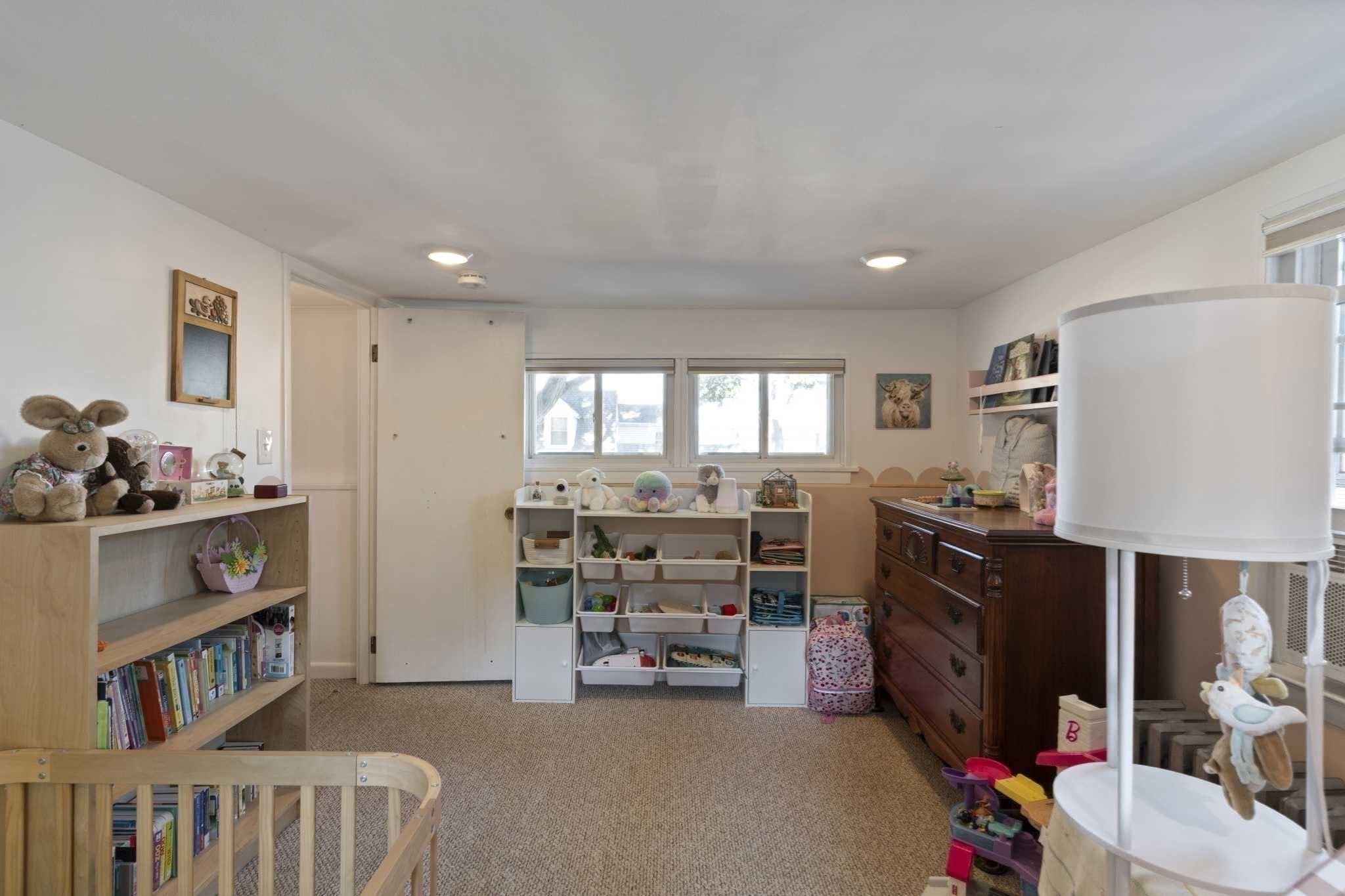 93 Mason St Property Photo 17