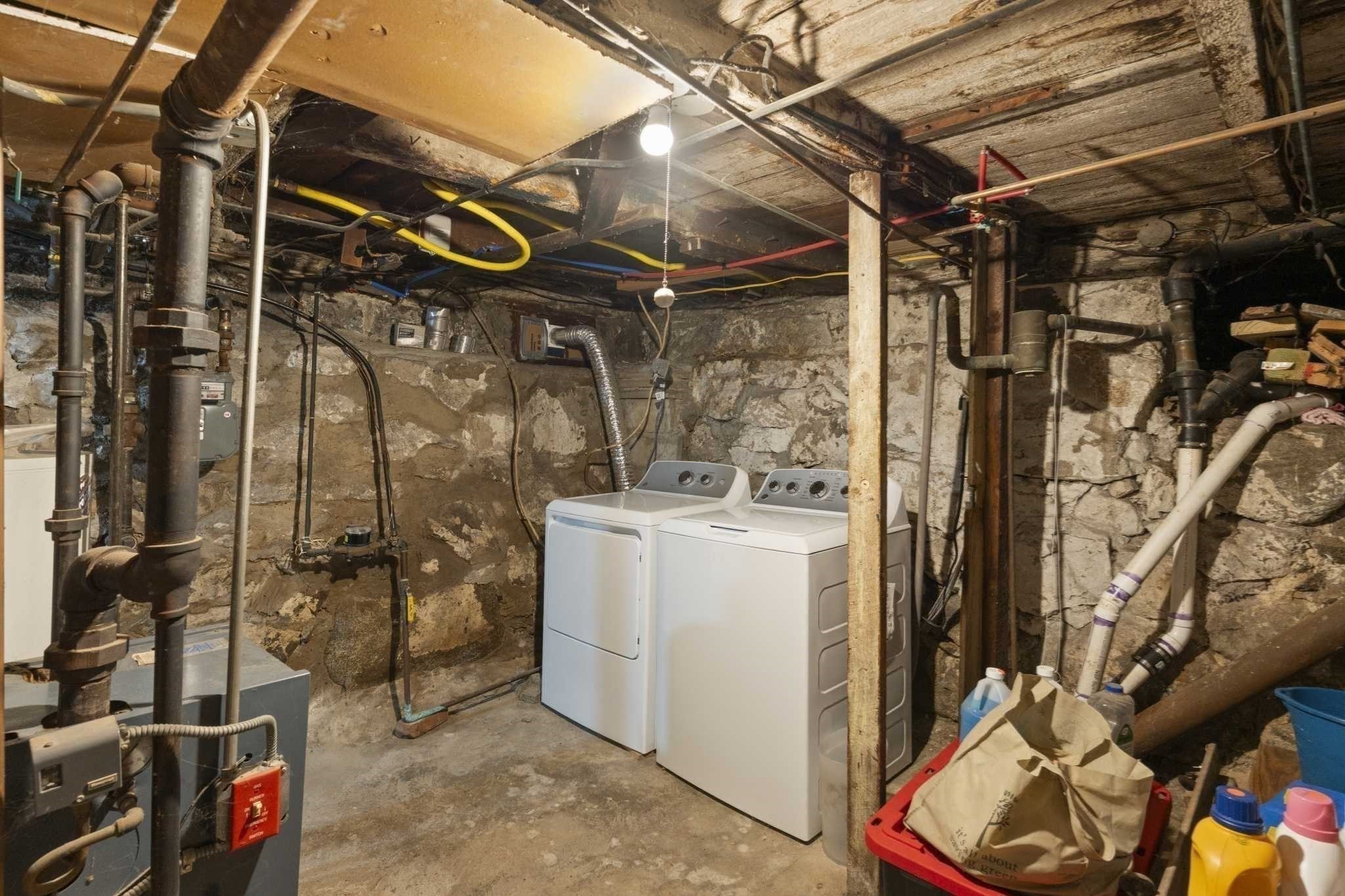 93 Mason St Property Photo 18