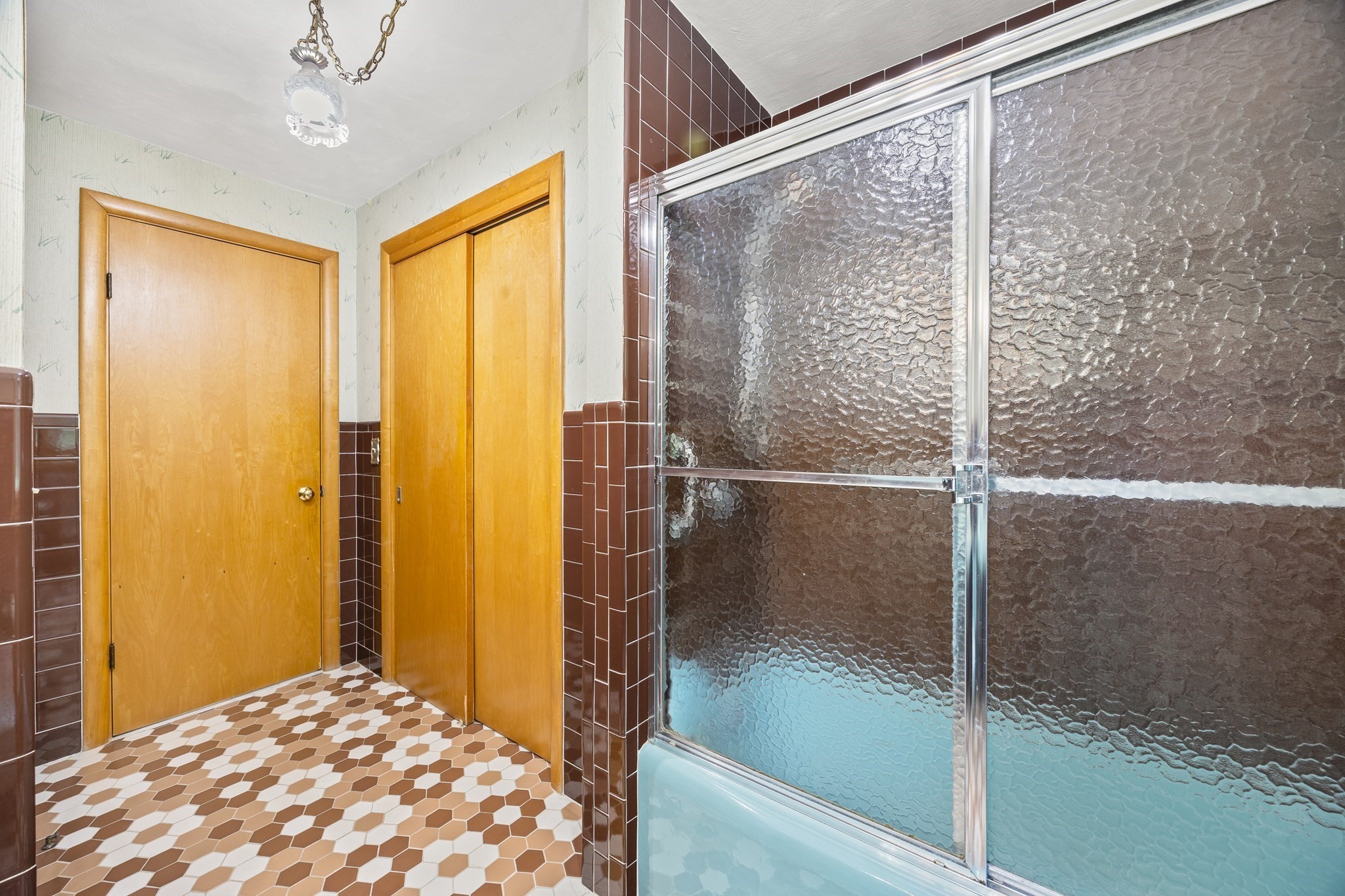 538 Newton Street Property Photo 24