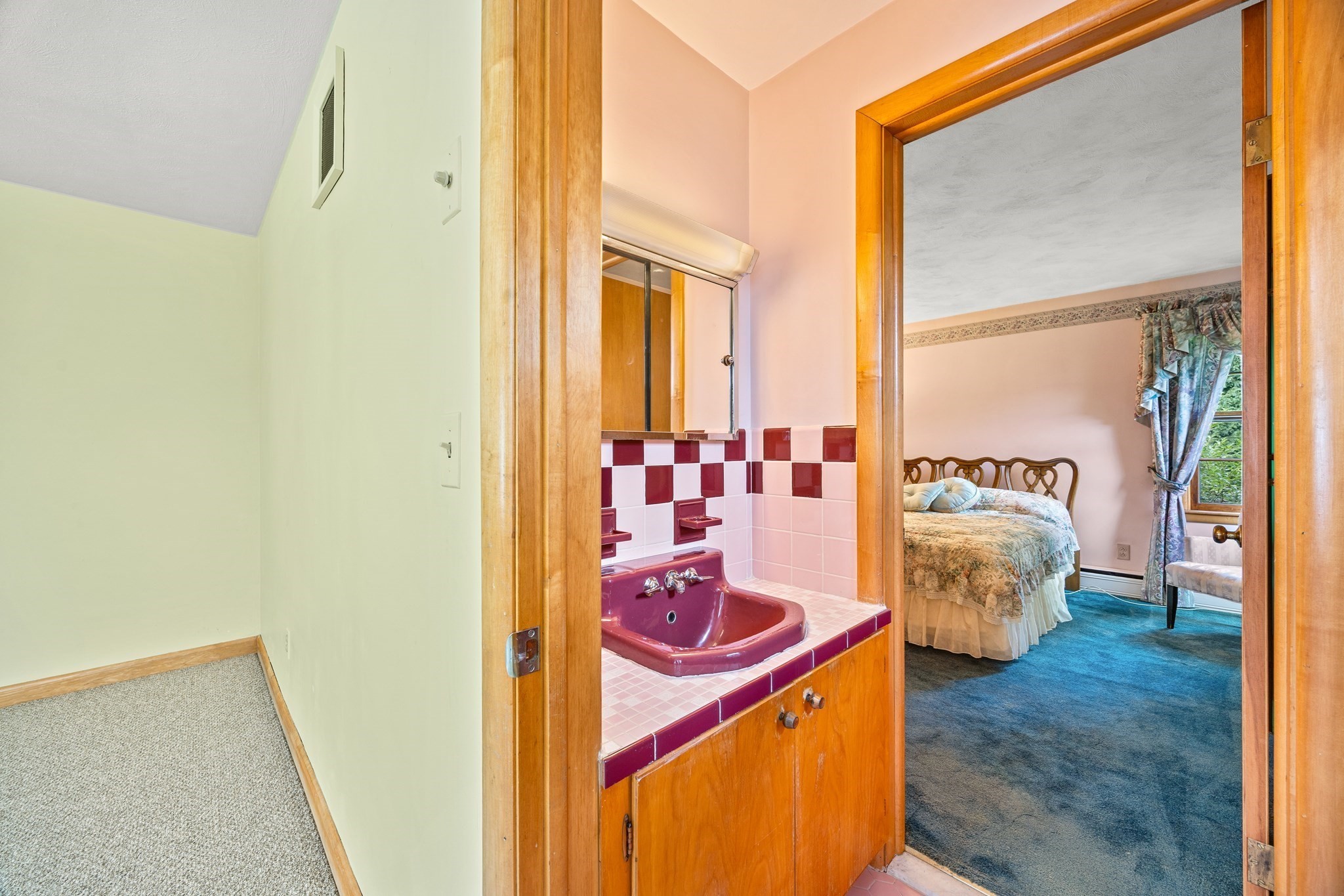 538 Newton Street Property Photo 27