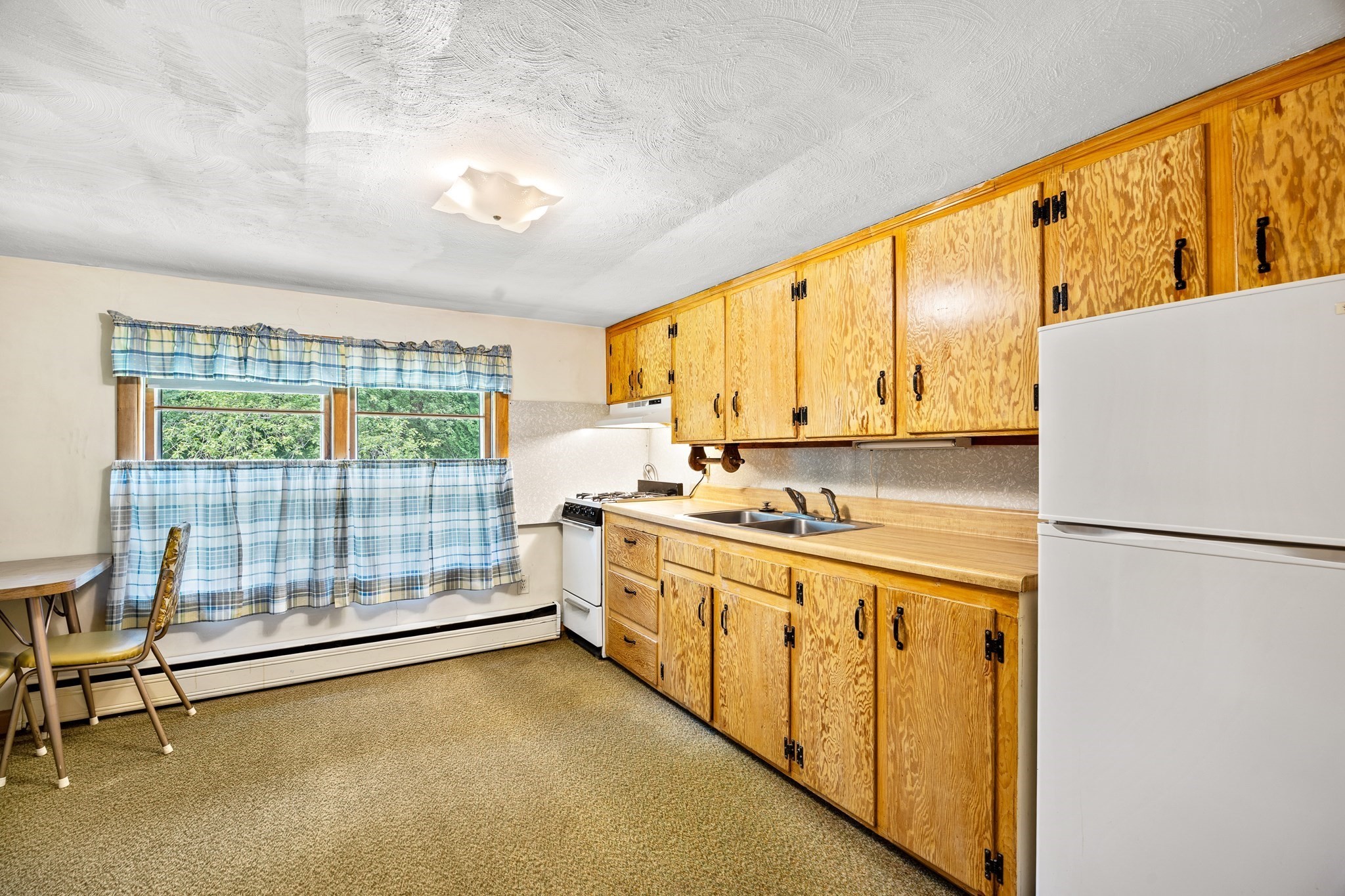 538 Newton Street Property Photo 32