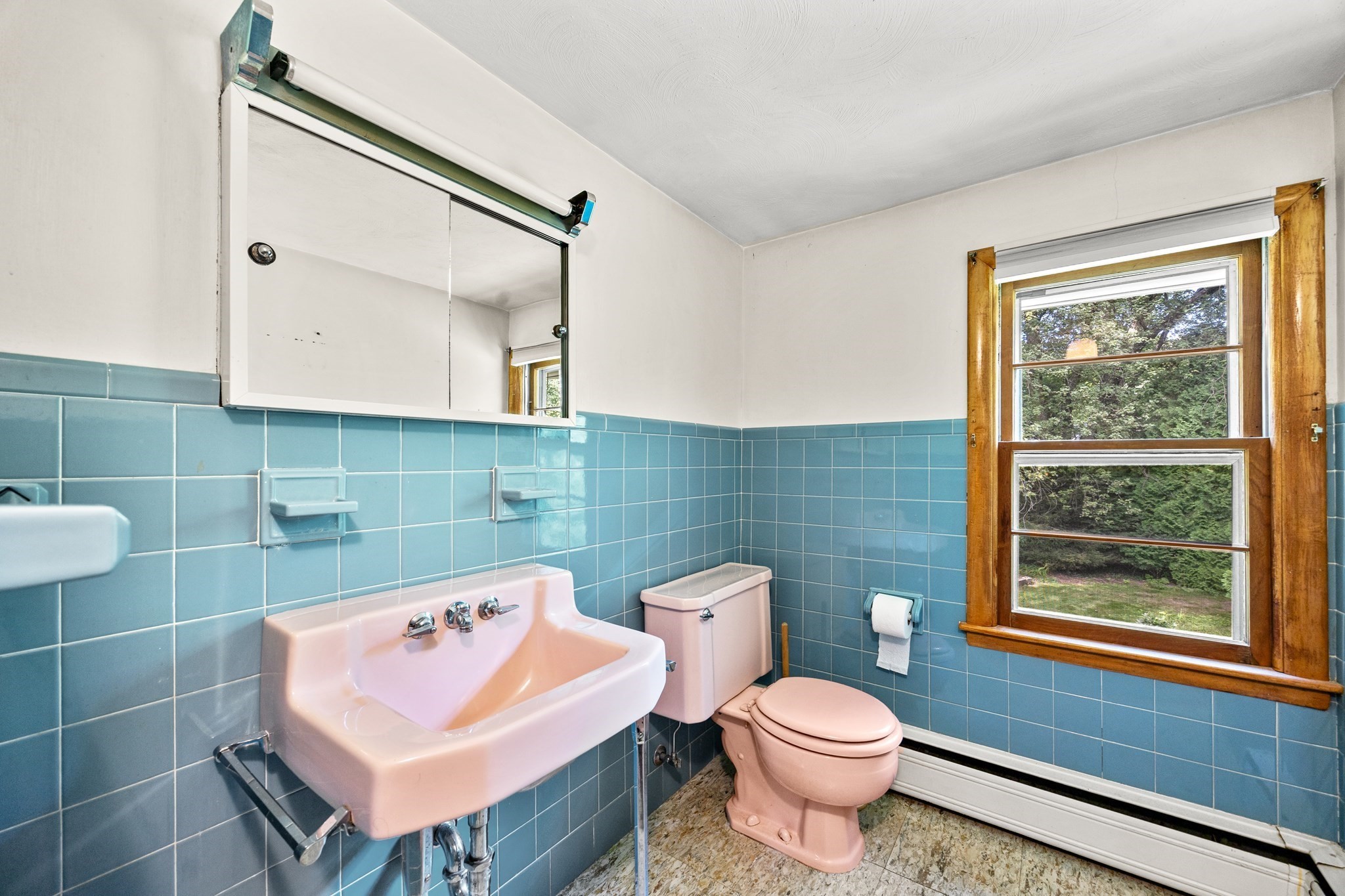 538 Newton Street Property Photo 35