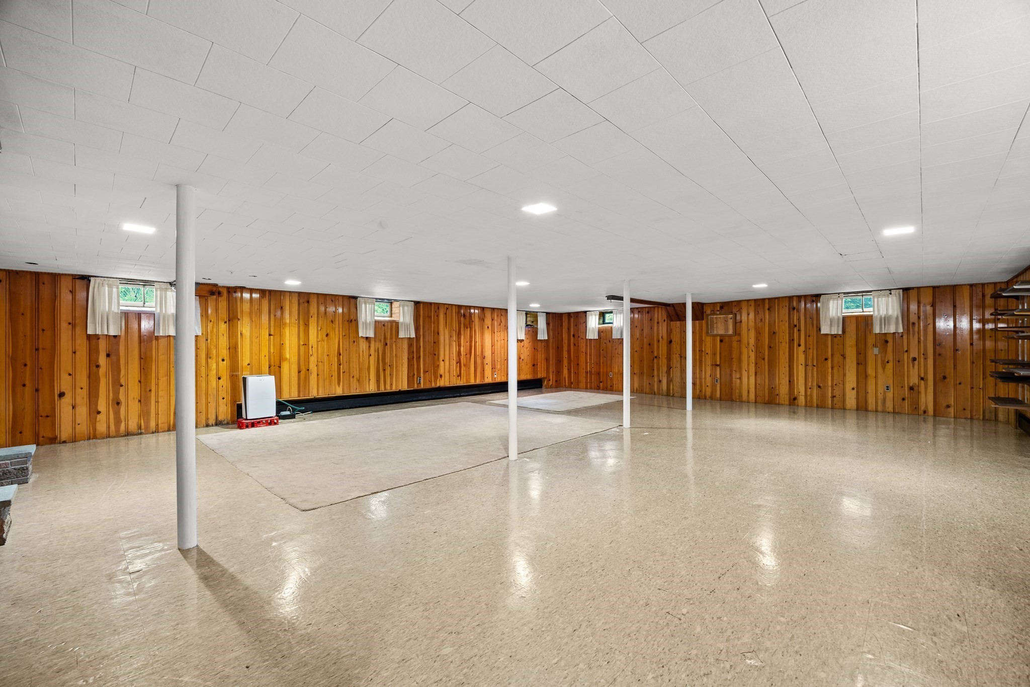538 Newton Street Property Photo 40