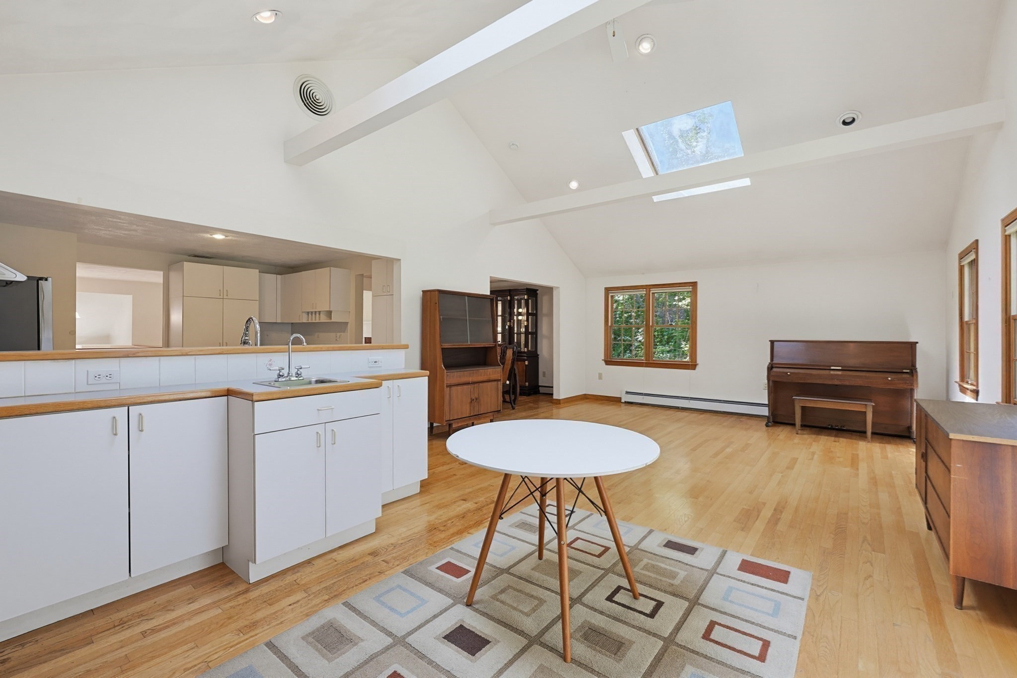 109 Davis Road Property Photo 11