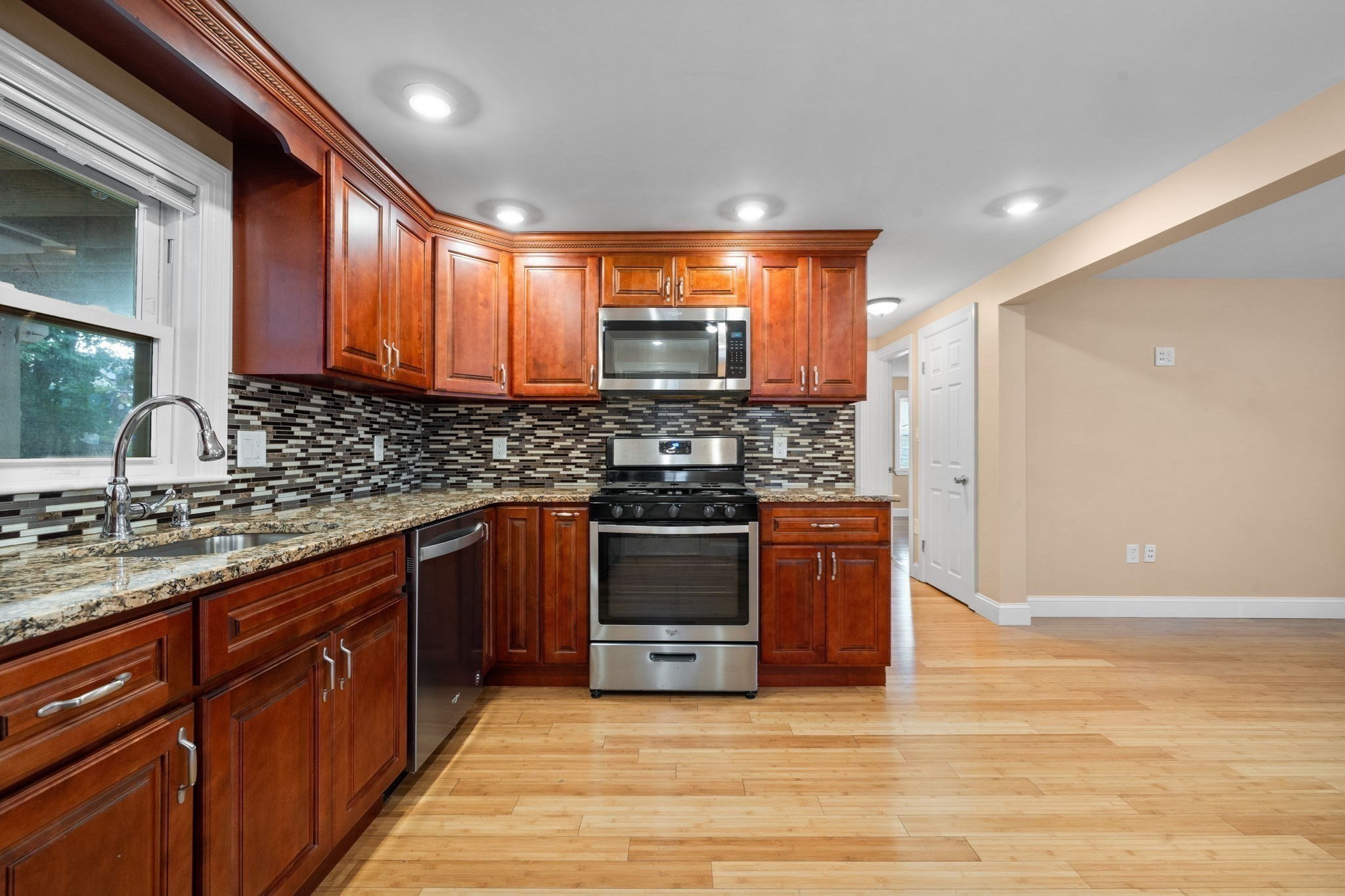 316 Vane # 1 Property Photo 6
