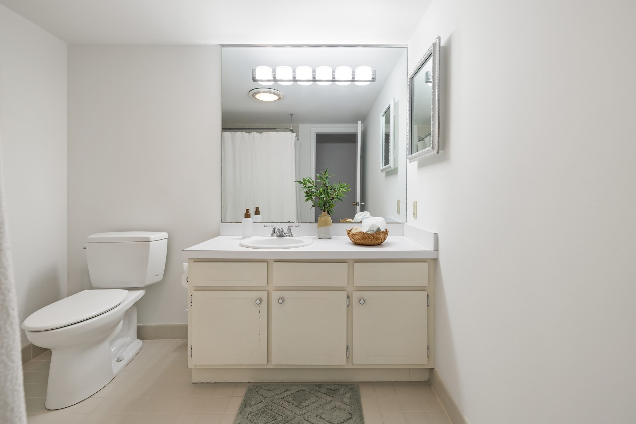 280 Boylston Street # 411 Property Photo 21