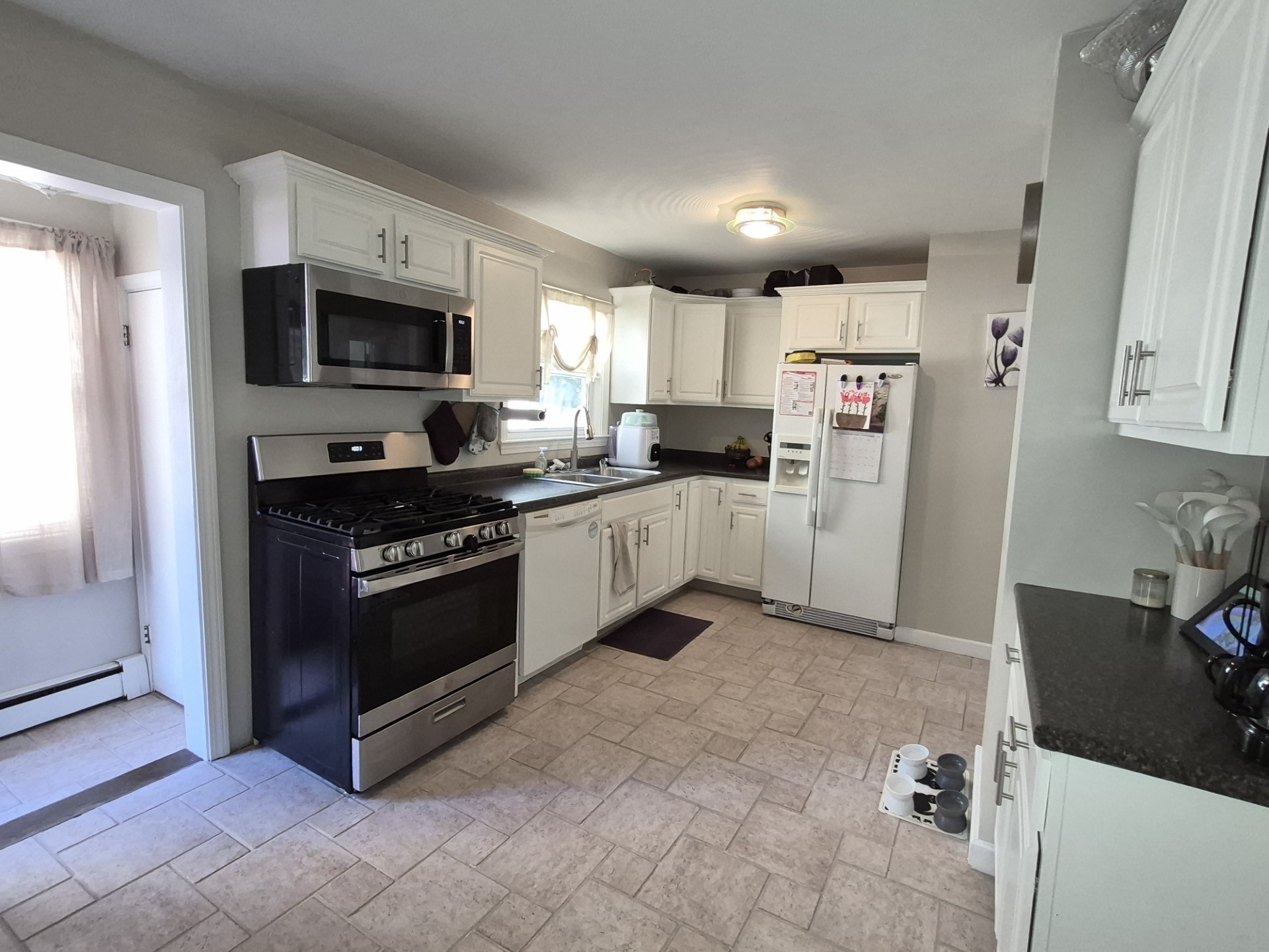 178 California St Property Photo 8