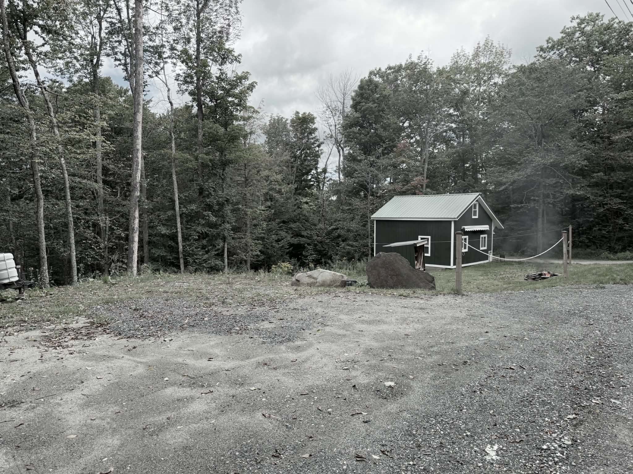 27 Navaho Ln Property Photo 6
