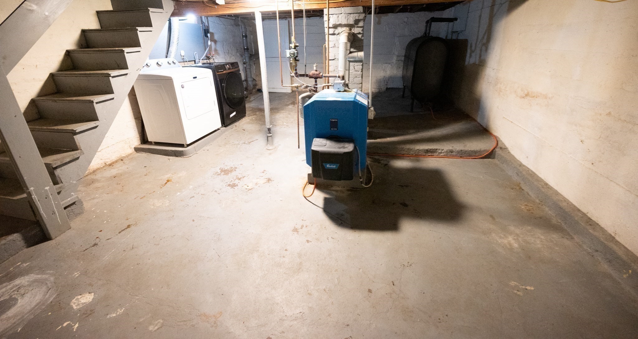 119 Everett Ave Property Photo 34