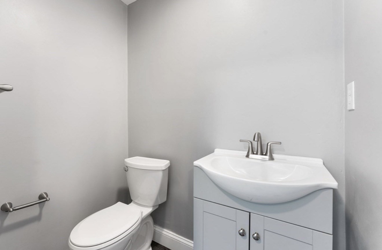 71 Glaside Ave # 2 Property Photo 8