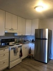 116 Spring # B8 Property Photo 1