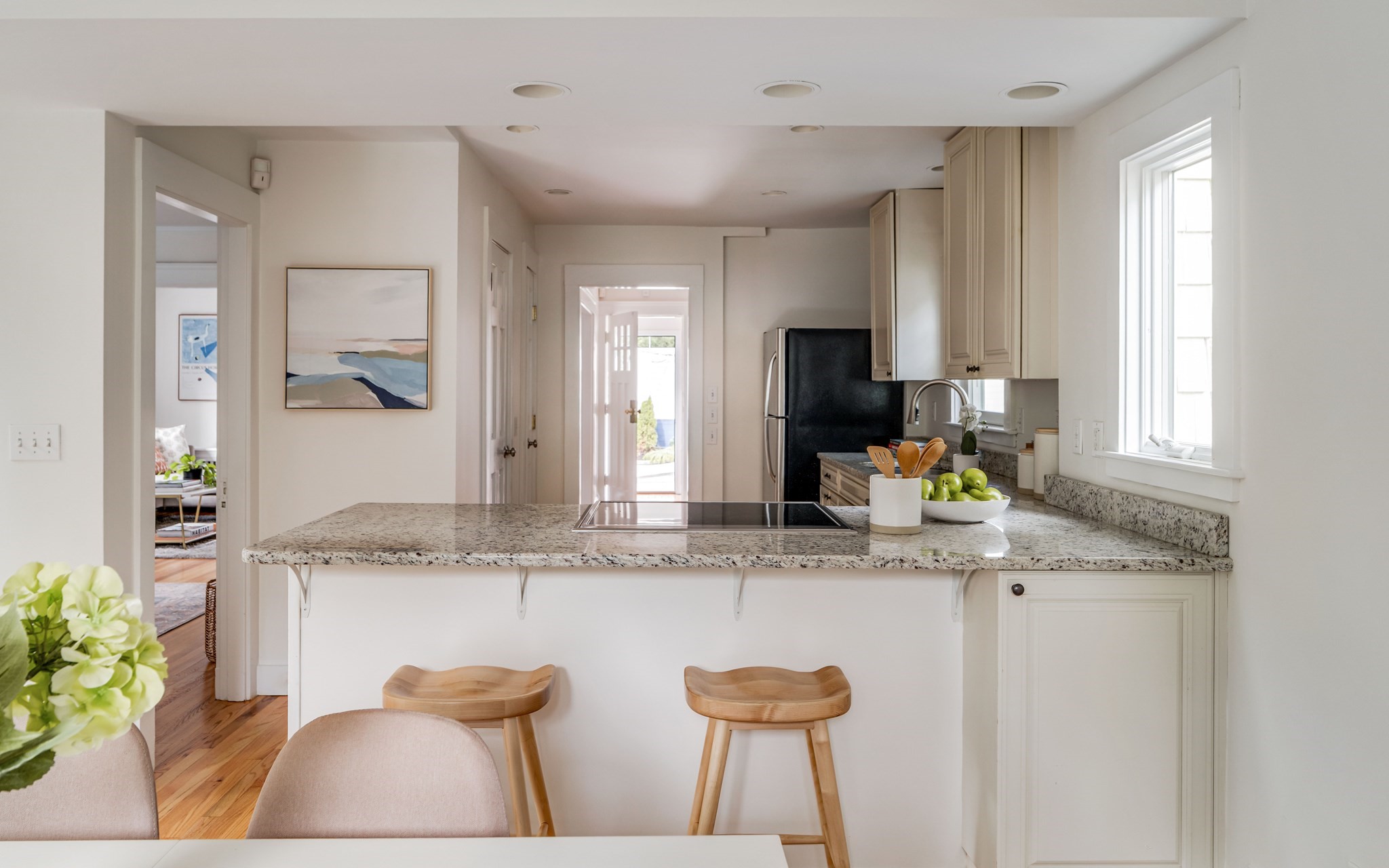 170 Garden Street Property Photo 4