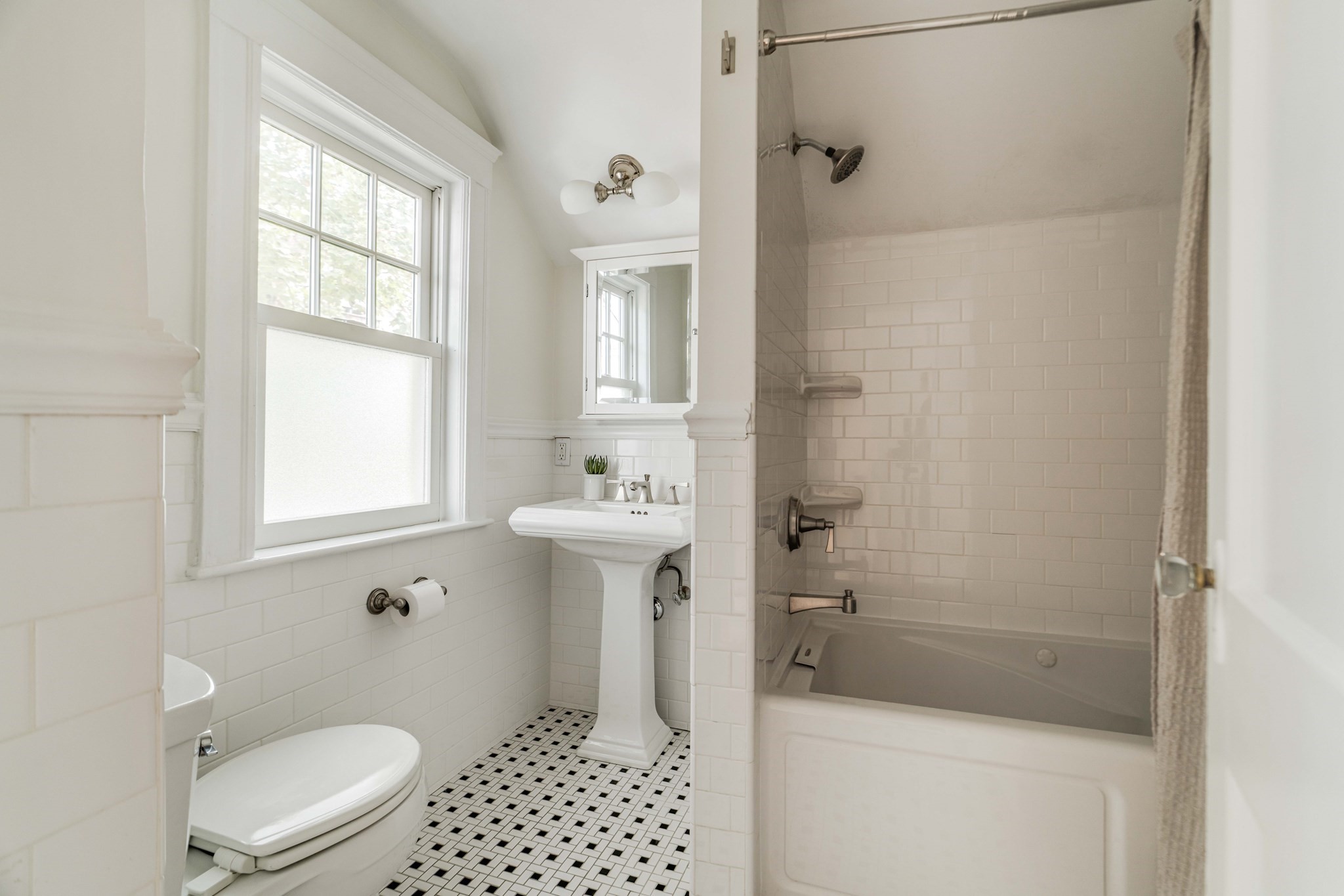170 Garden Street Property Photo 31