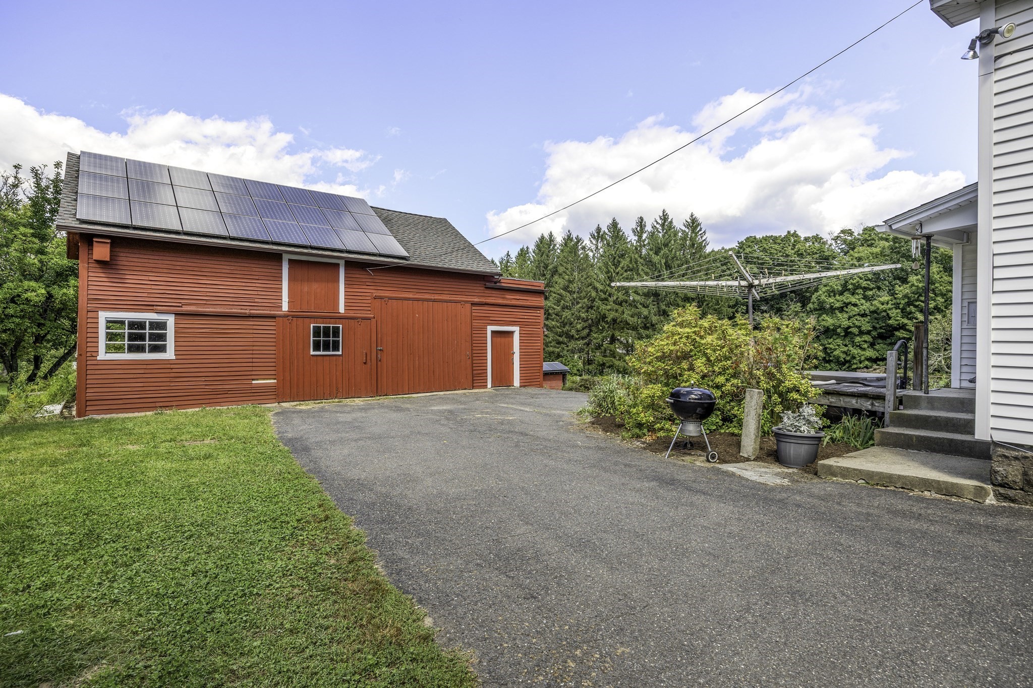 37 Cottage Street Property Photo 7