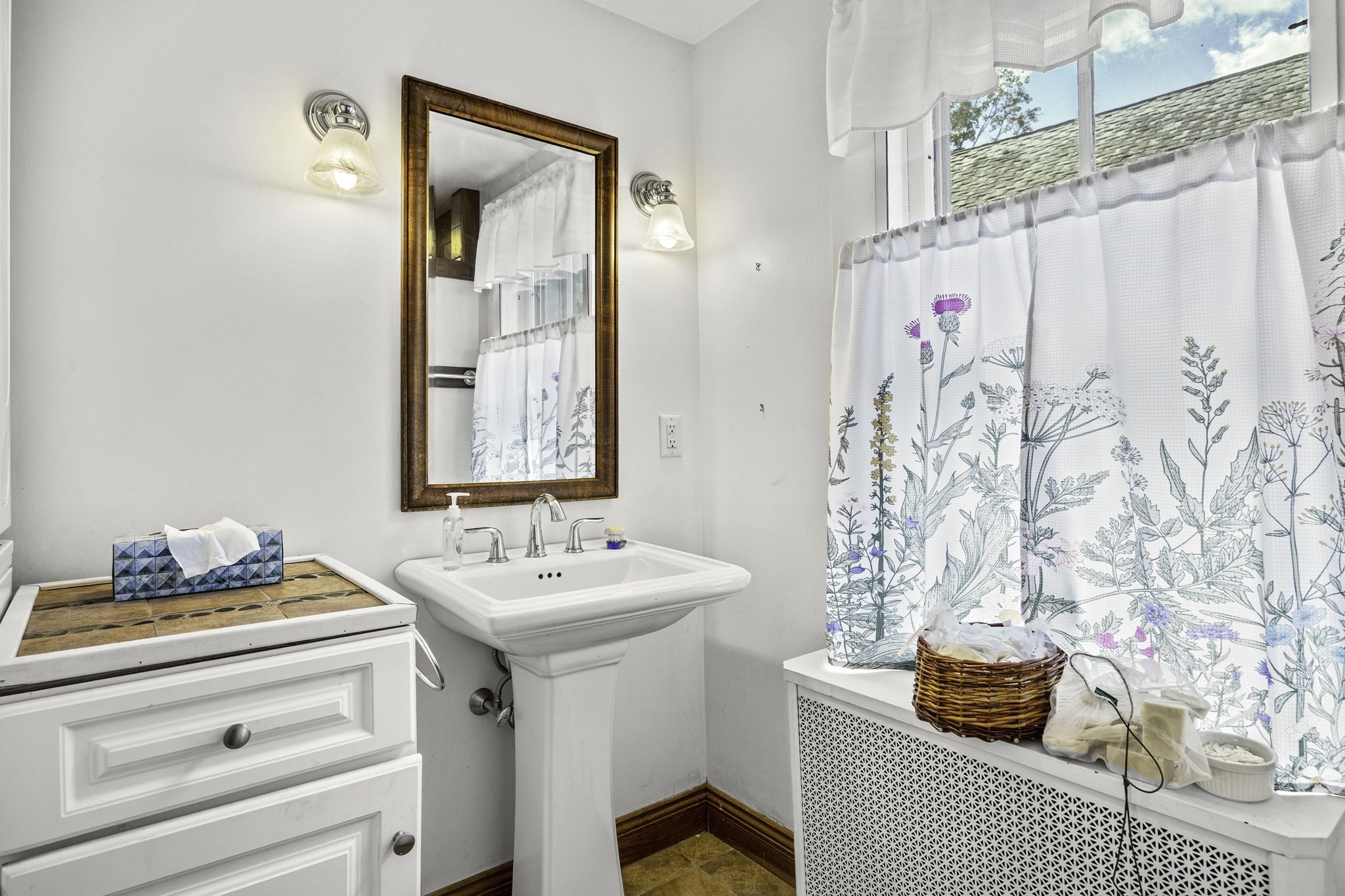 37 Cottage Street Property Photo 36