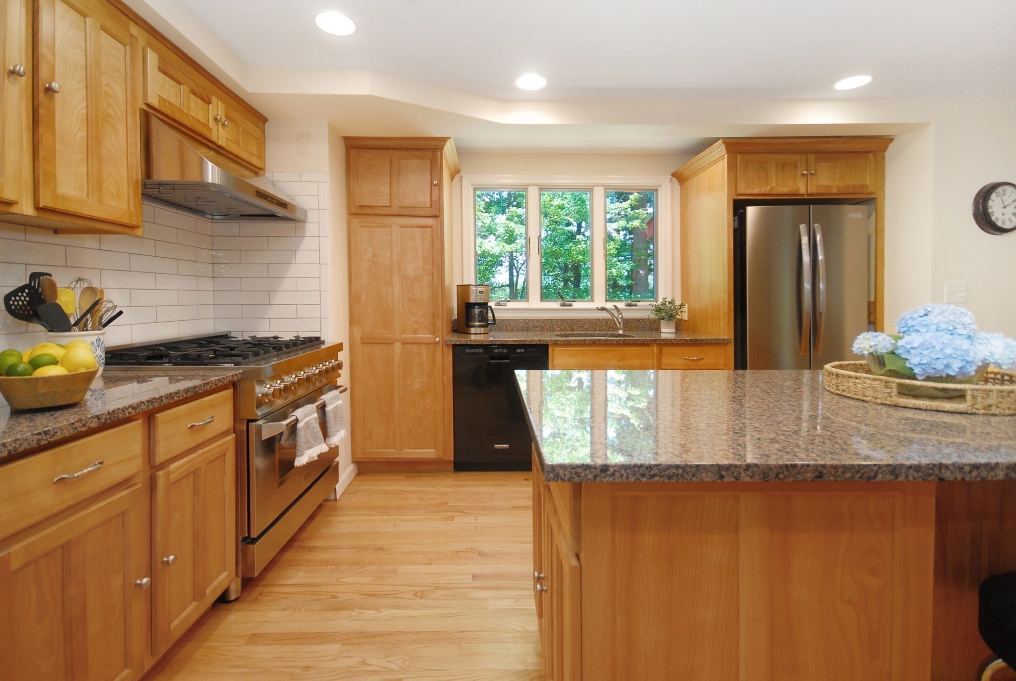 46 Tarbell Spring Property Photo 6