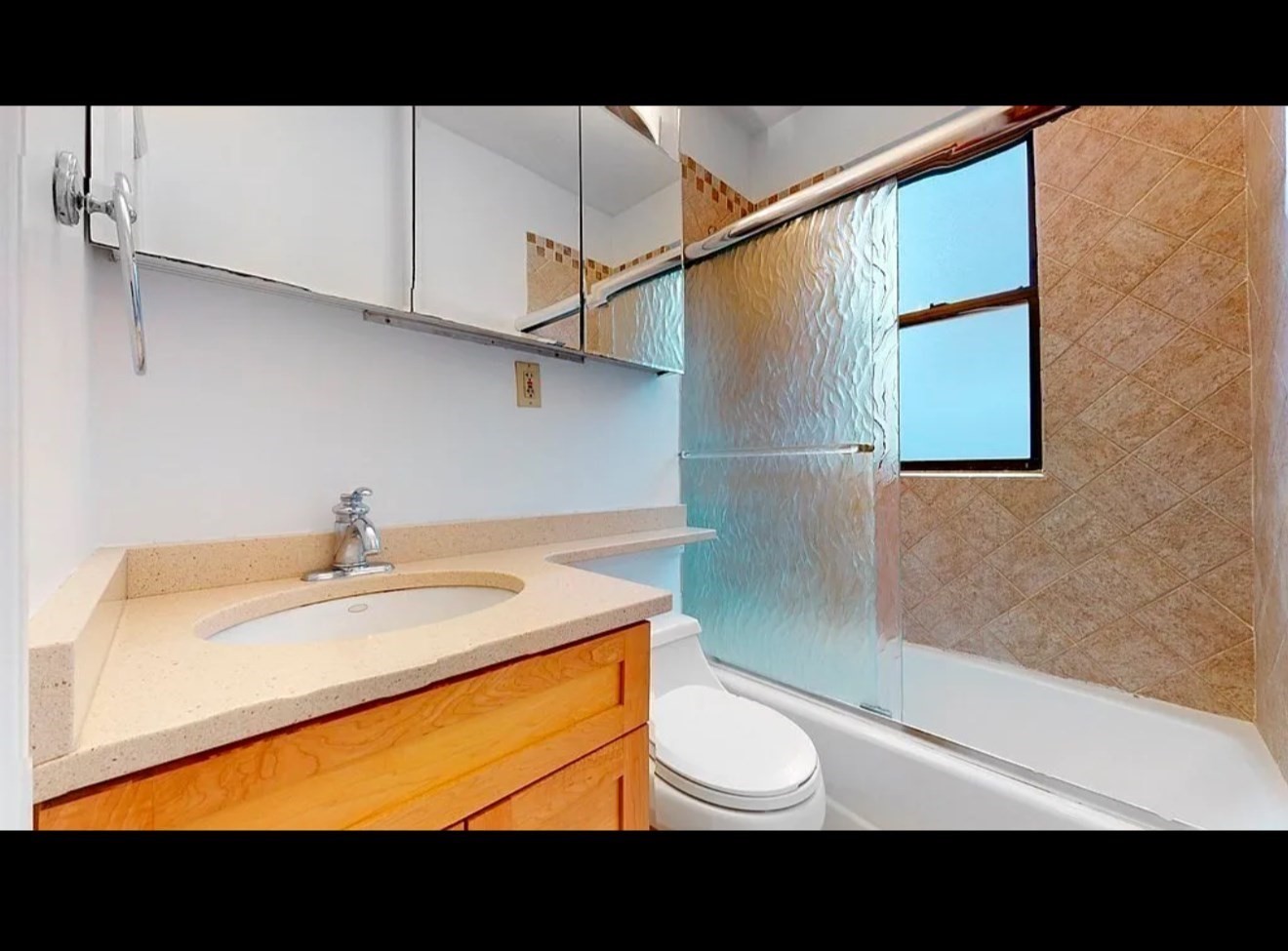 66 Queensberry St # 119 Property Photo 6