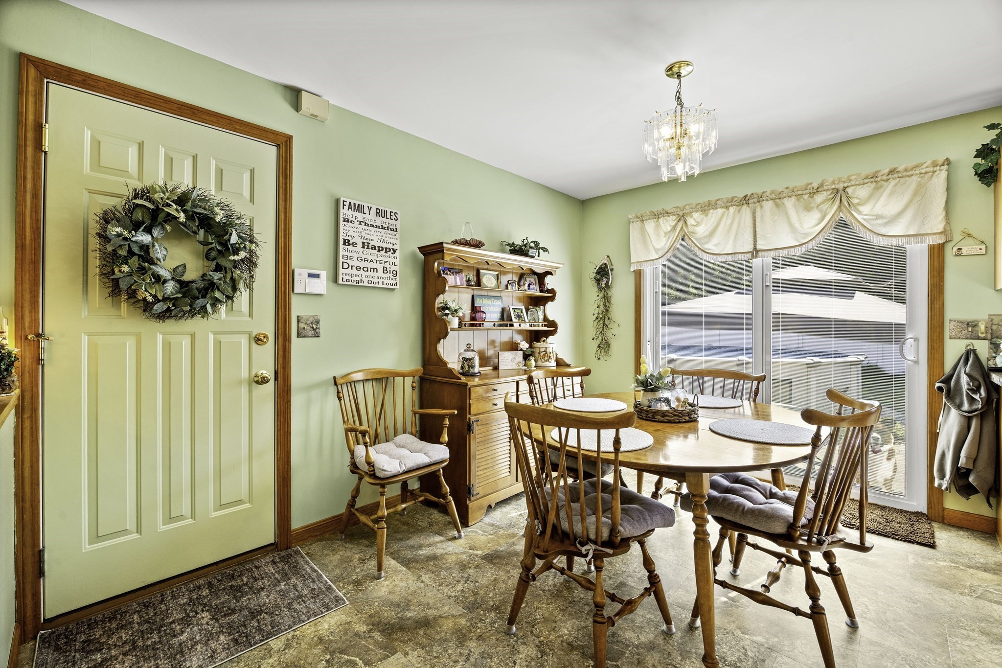 488 Sheridan Street Property Photo 23