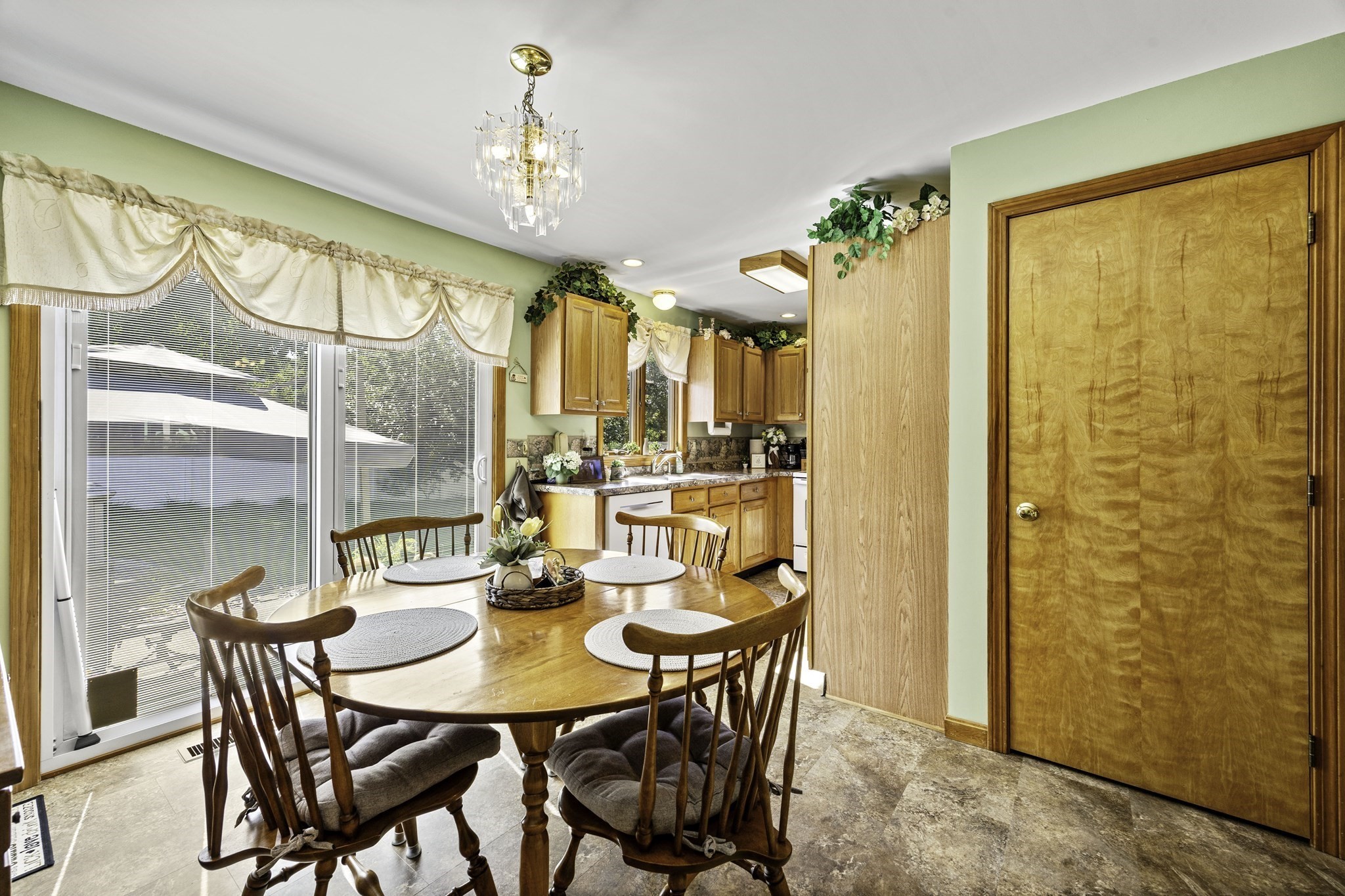488 Sheridan Street Property Photo 25