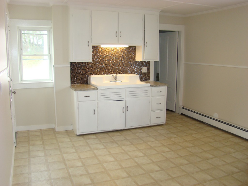 11 Peck Ave # 1 Property Photo 4