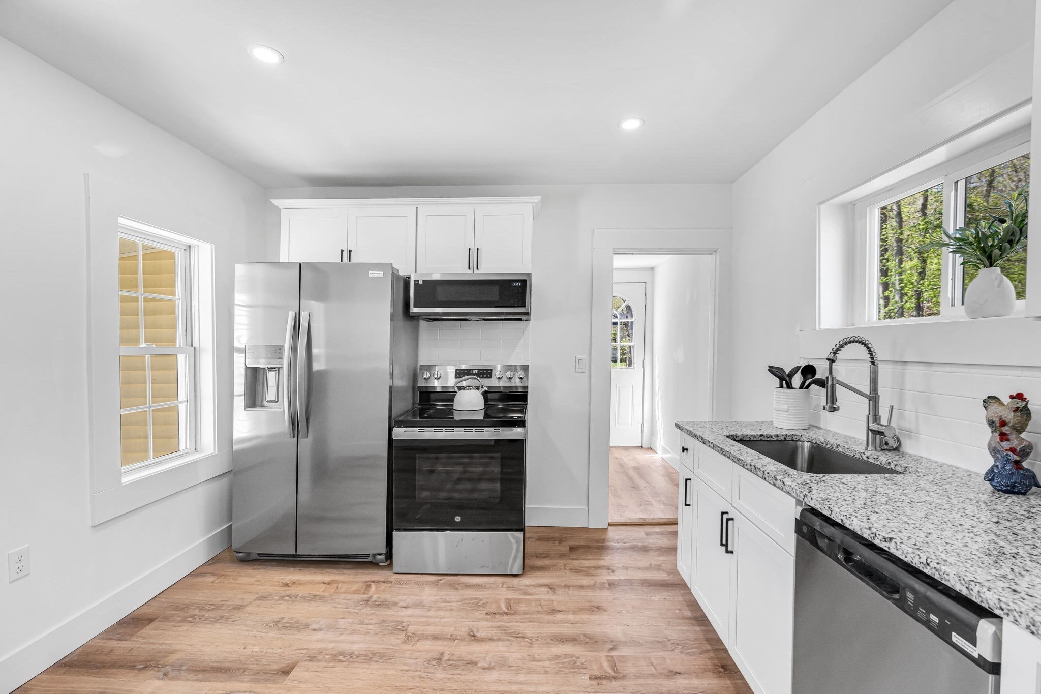 42 Washington St Property Photo 1