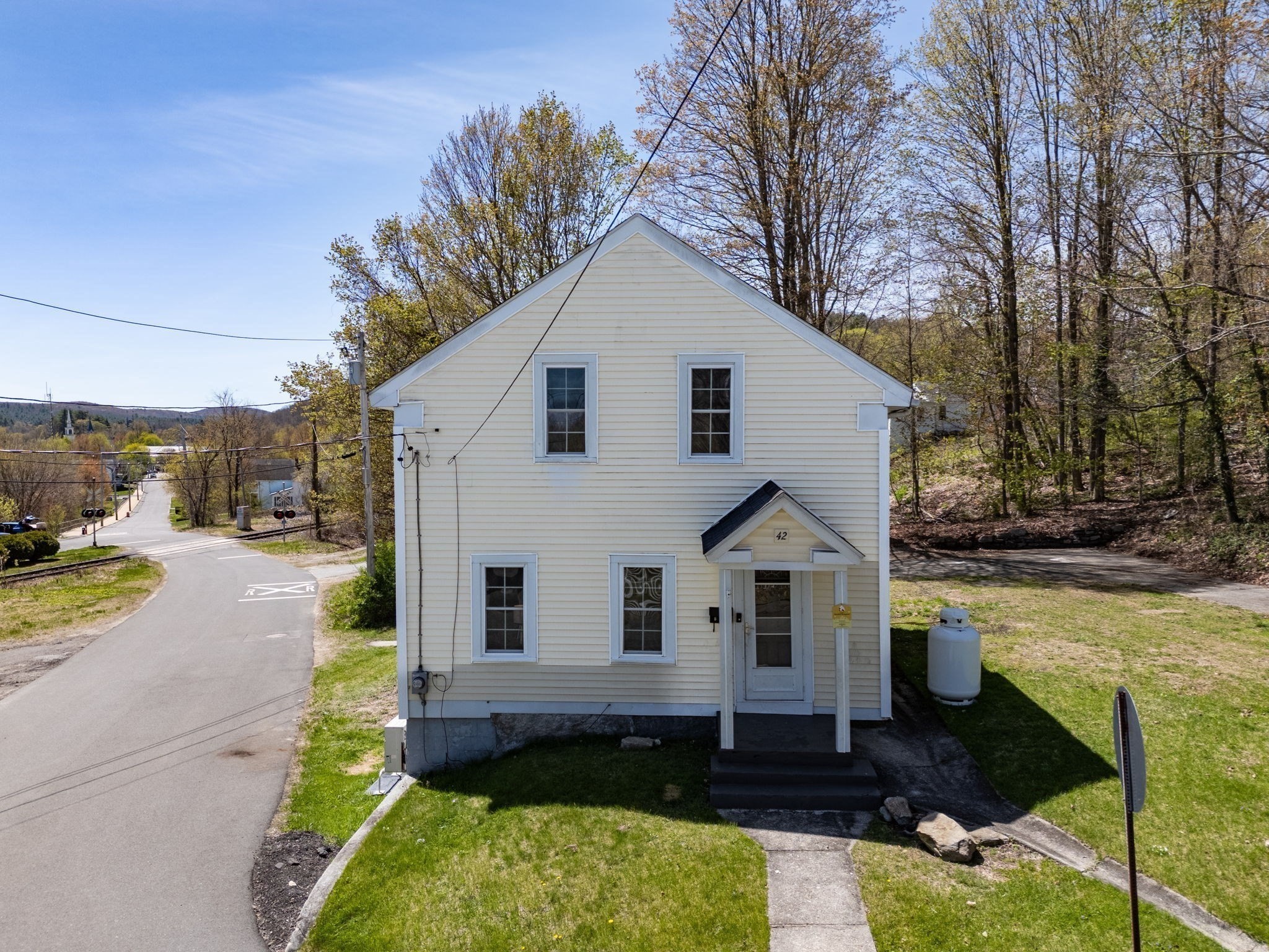 42 Washington St Property Photo 5