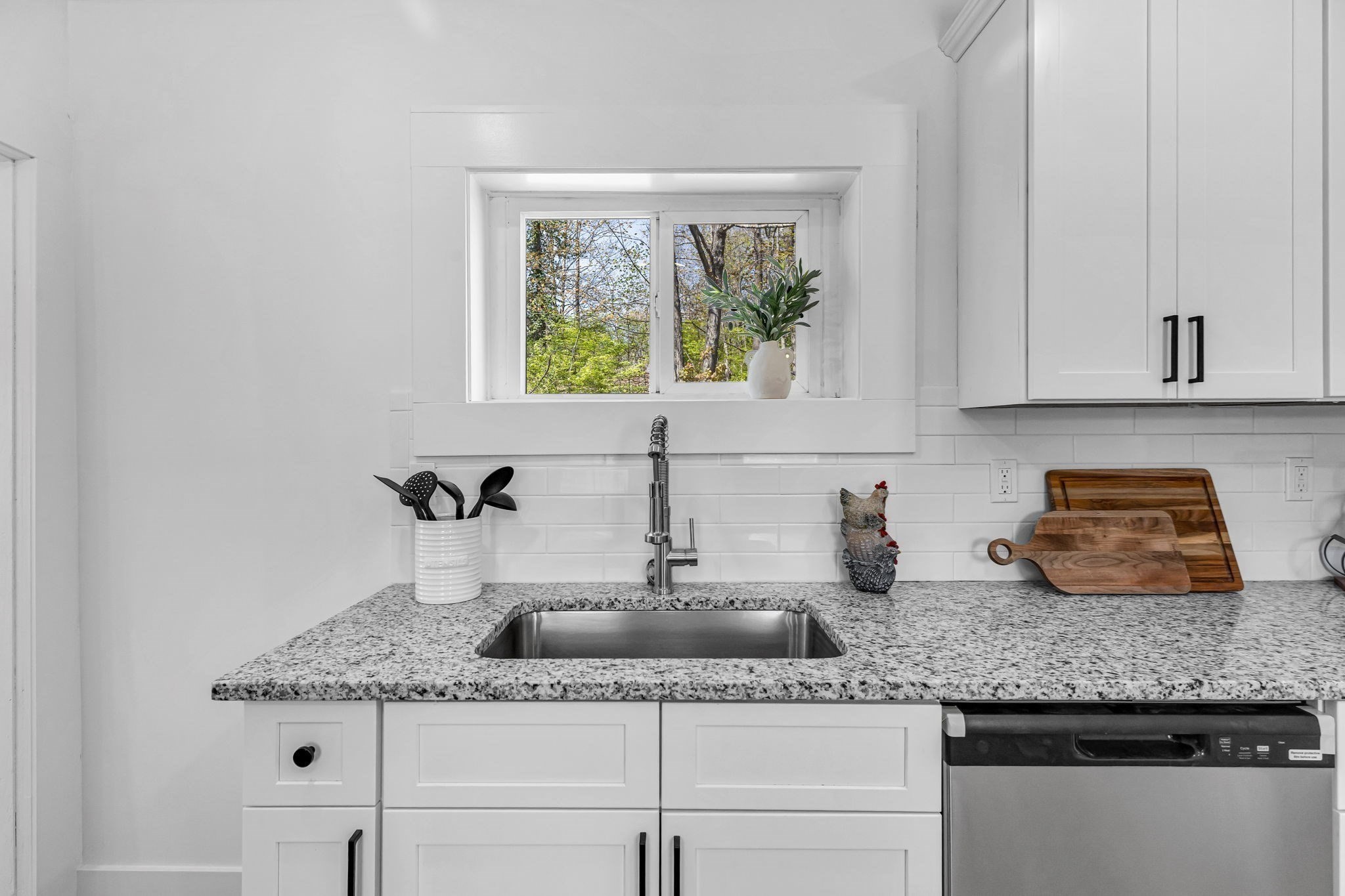 42 Washington St Property Photo 14