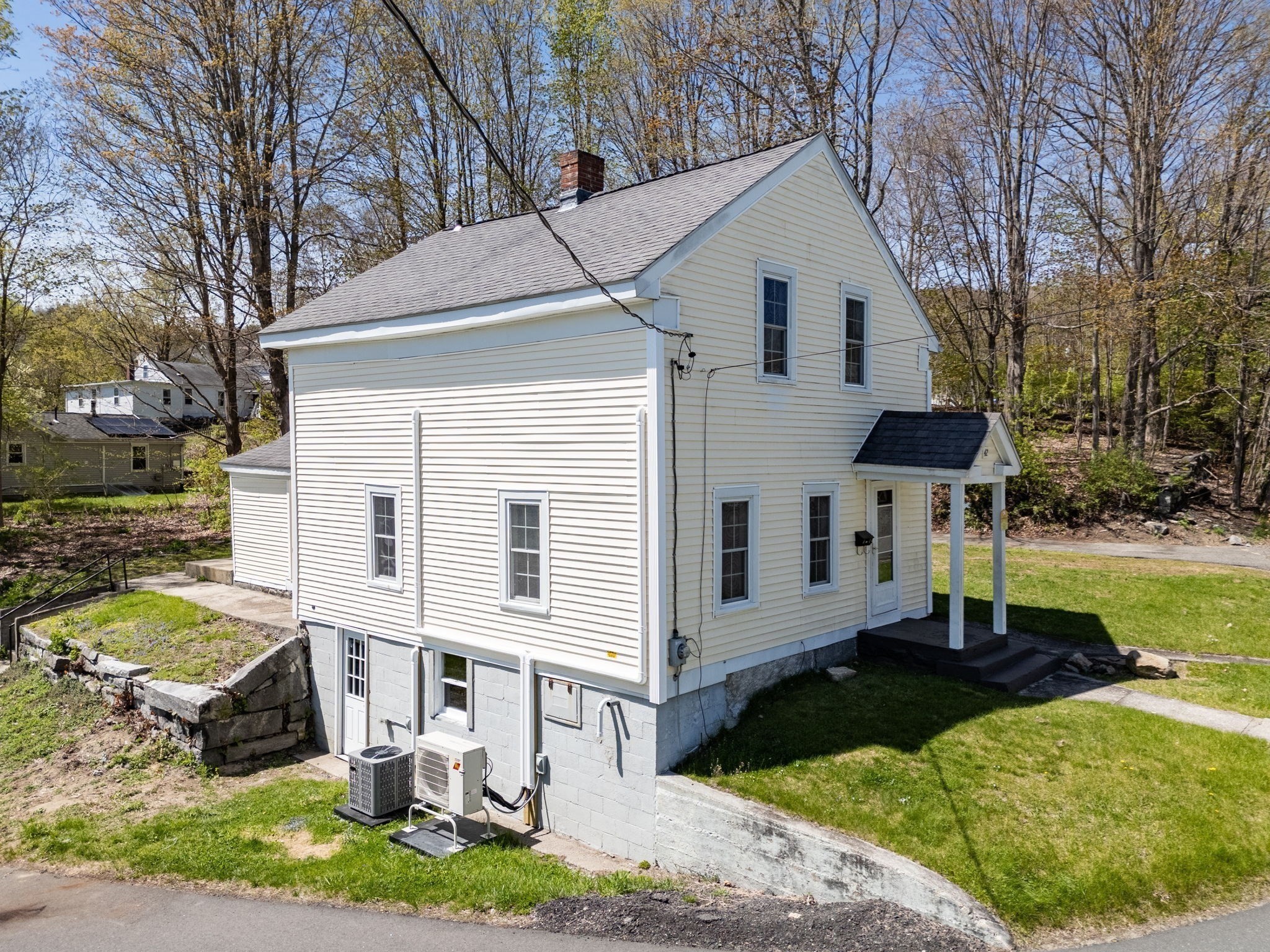 42 Washington St Property Photo 36